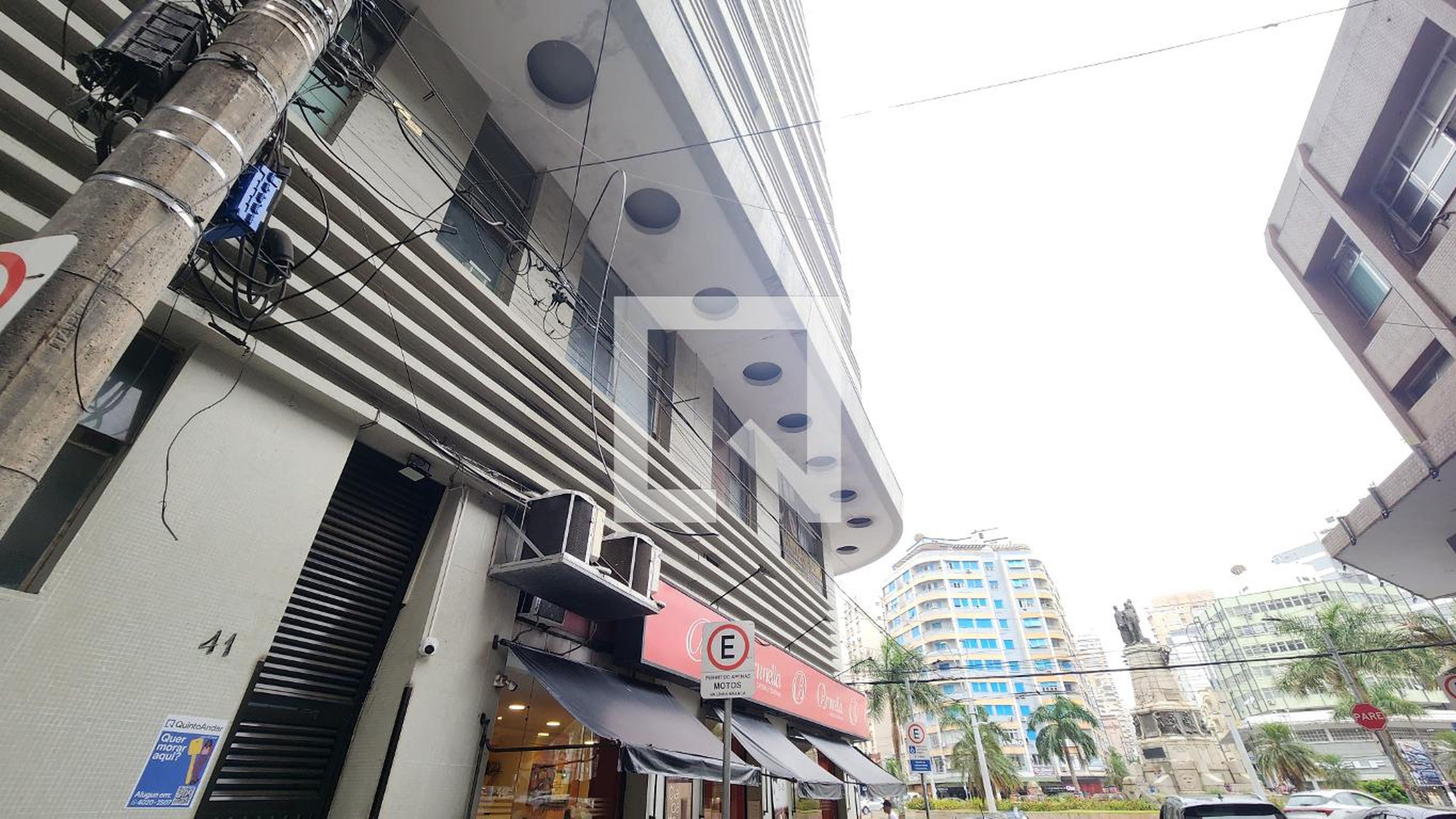 Fachada Condomínio em Praça da Independência, 134