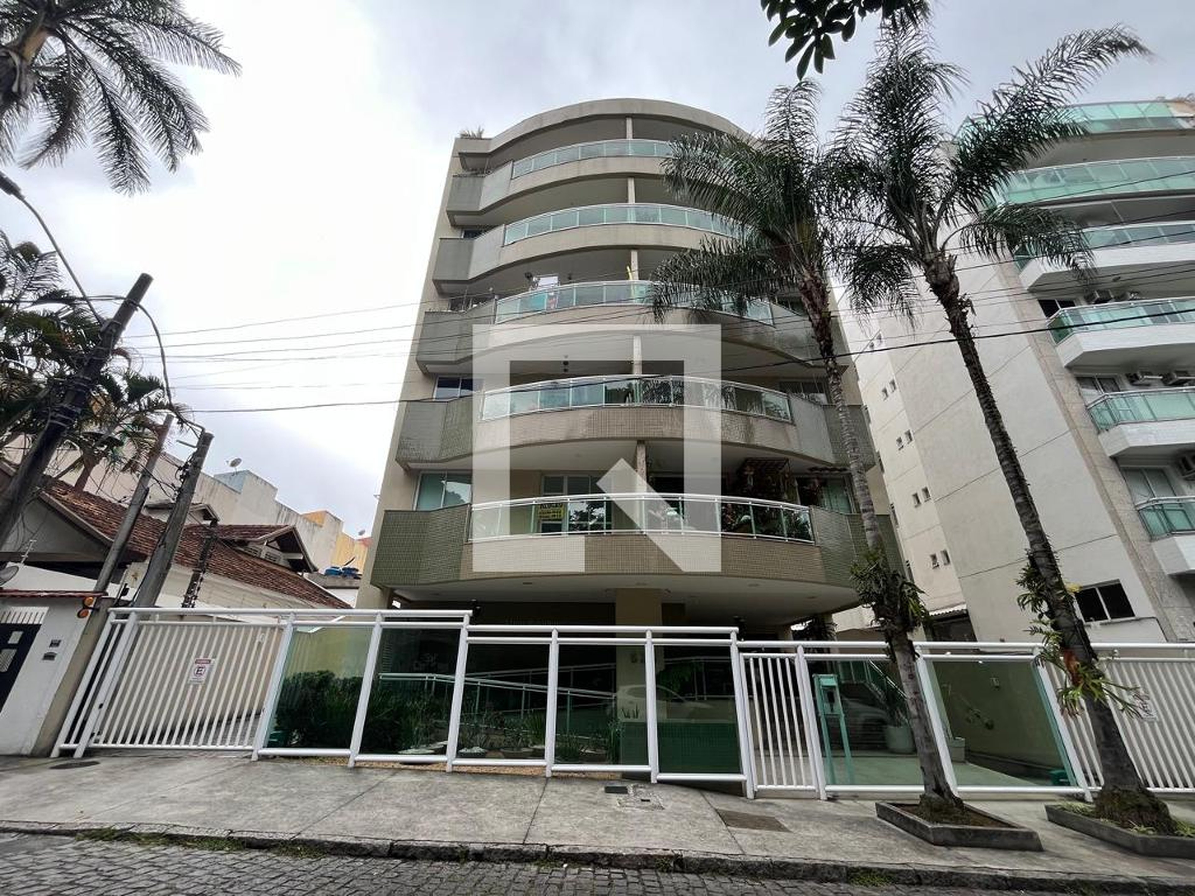 Fachada Condomínio Moai Residence