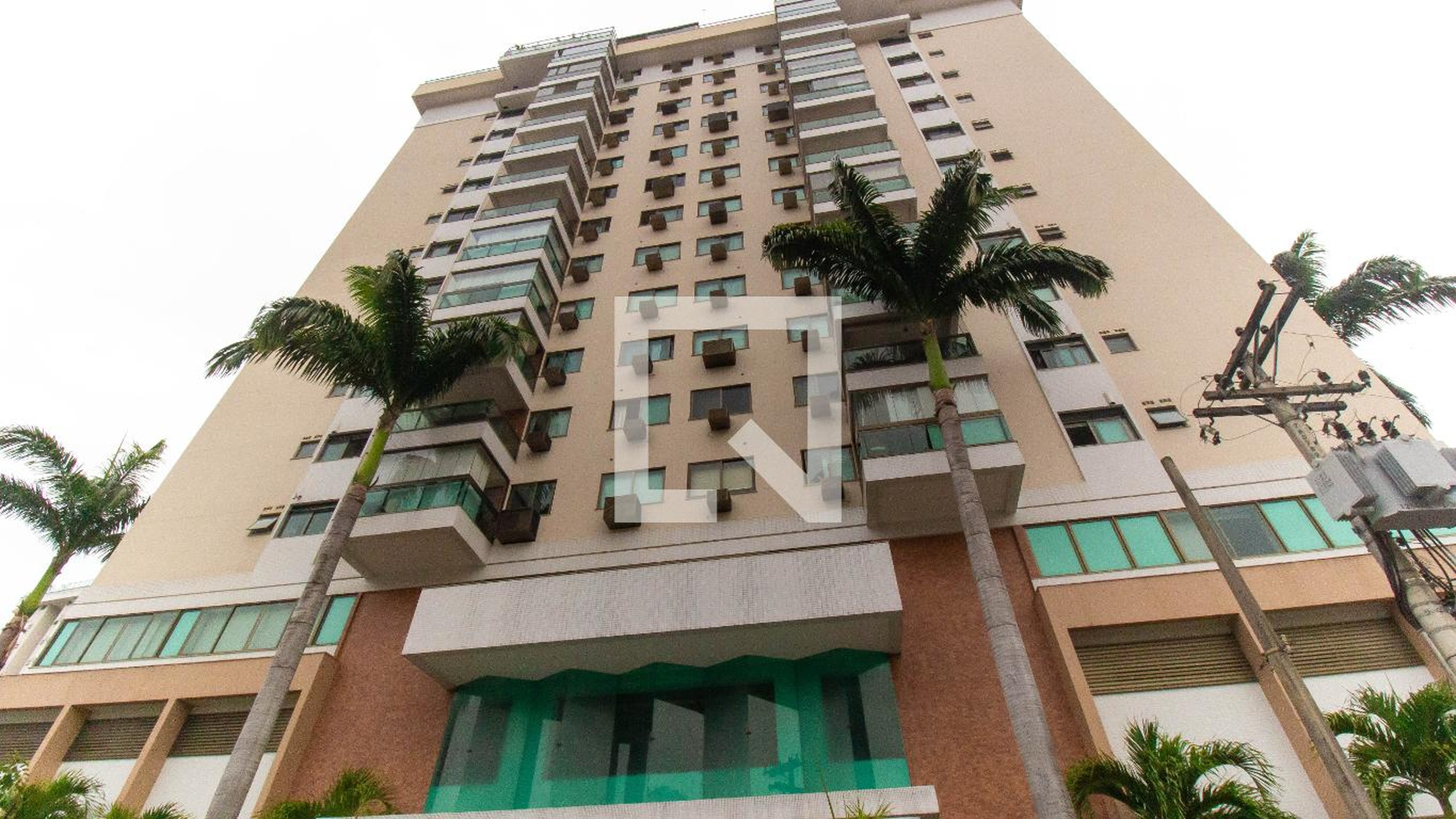 Fachada Condomínio Calle Maggiore