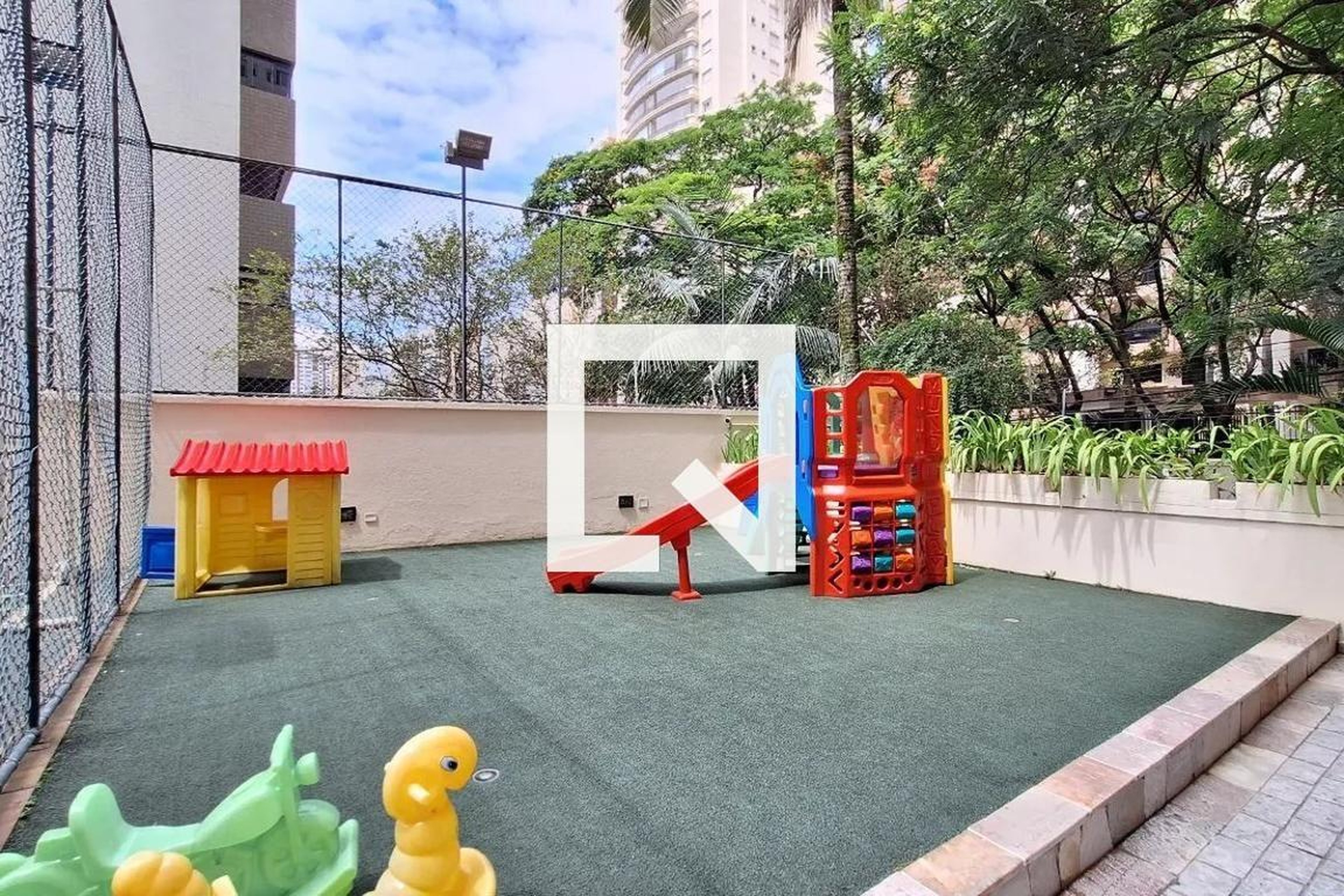 Playground - Ilha de Delfus