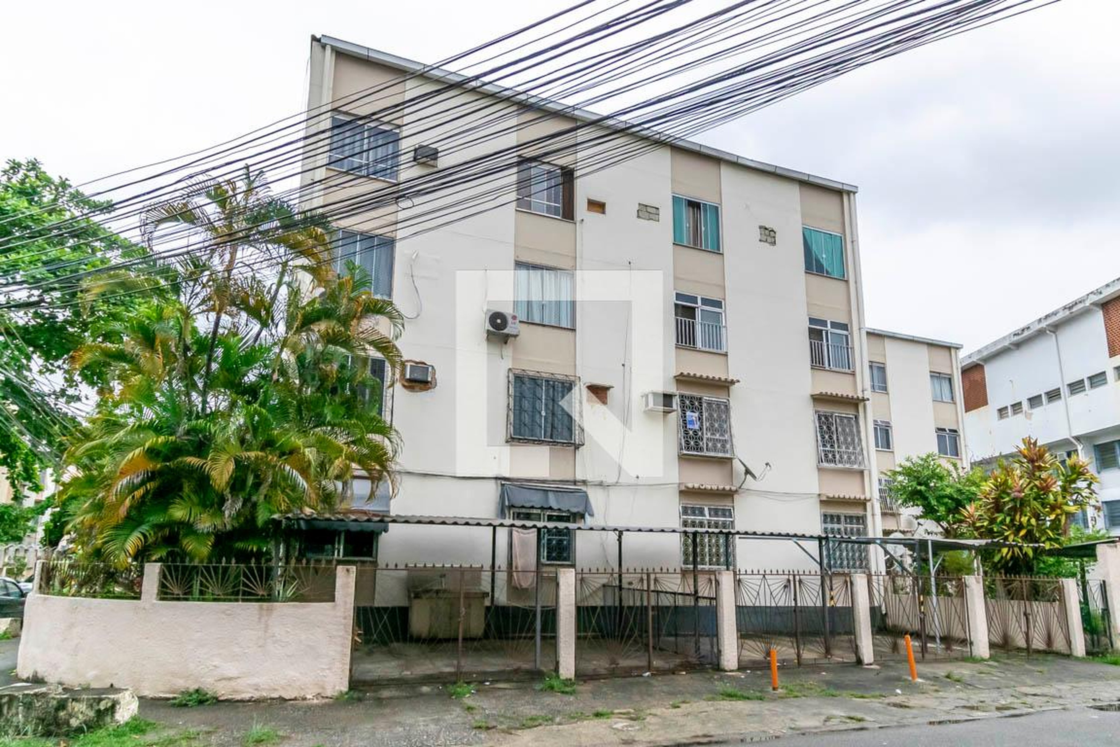 Fachada do Prédio Condomínio em Rua João Adil de Oliveira, 2