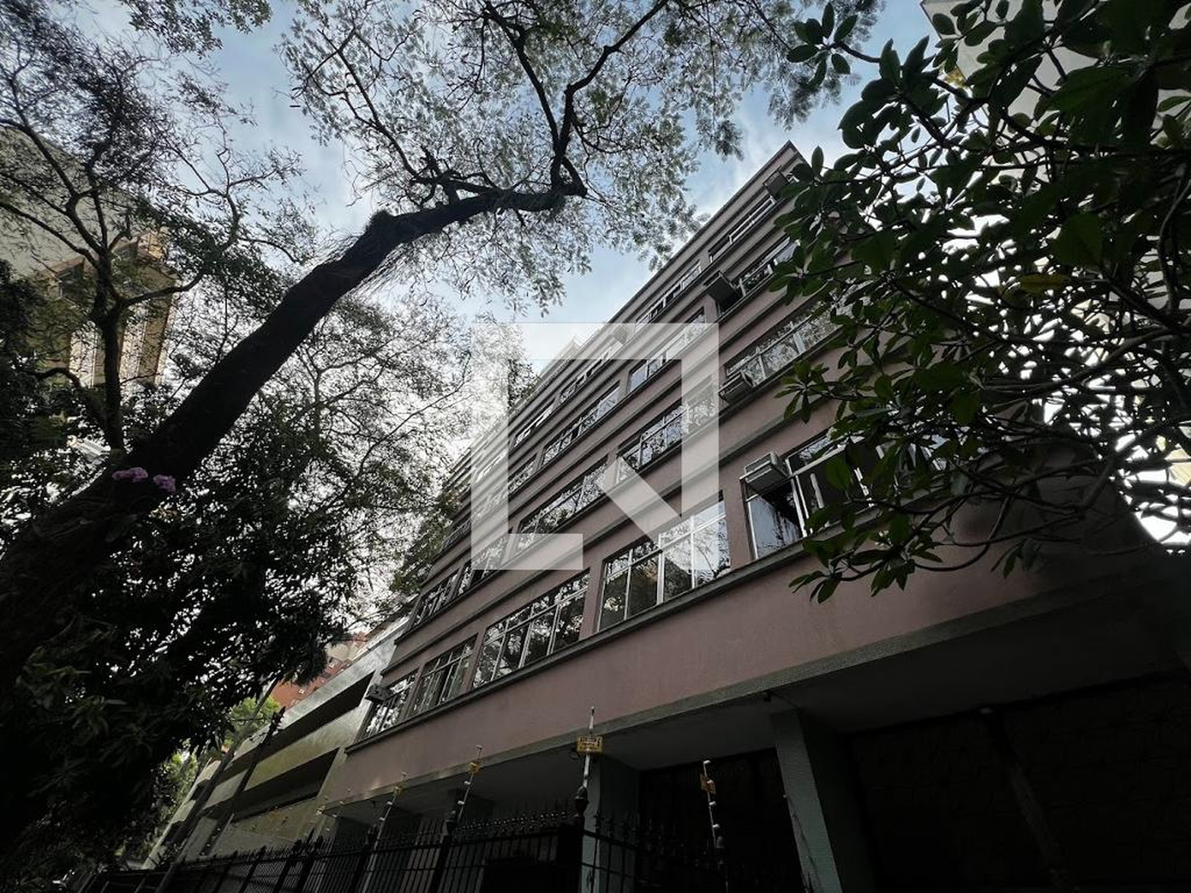 Fachada Edifício Catleia