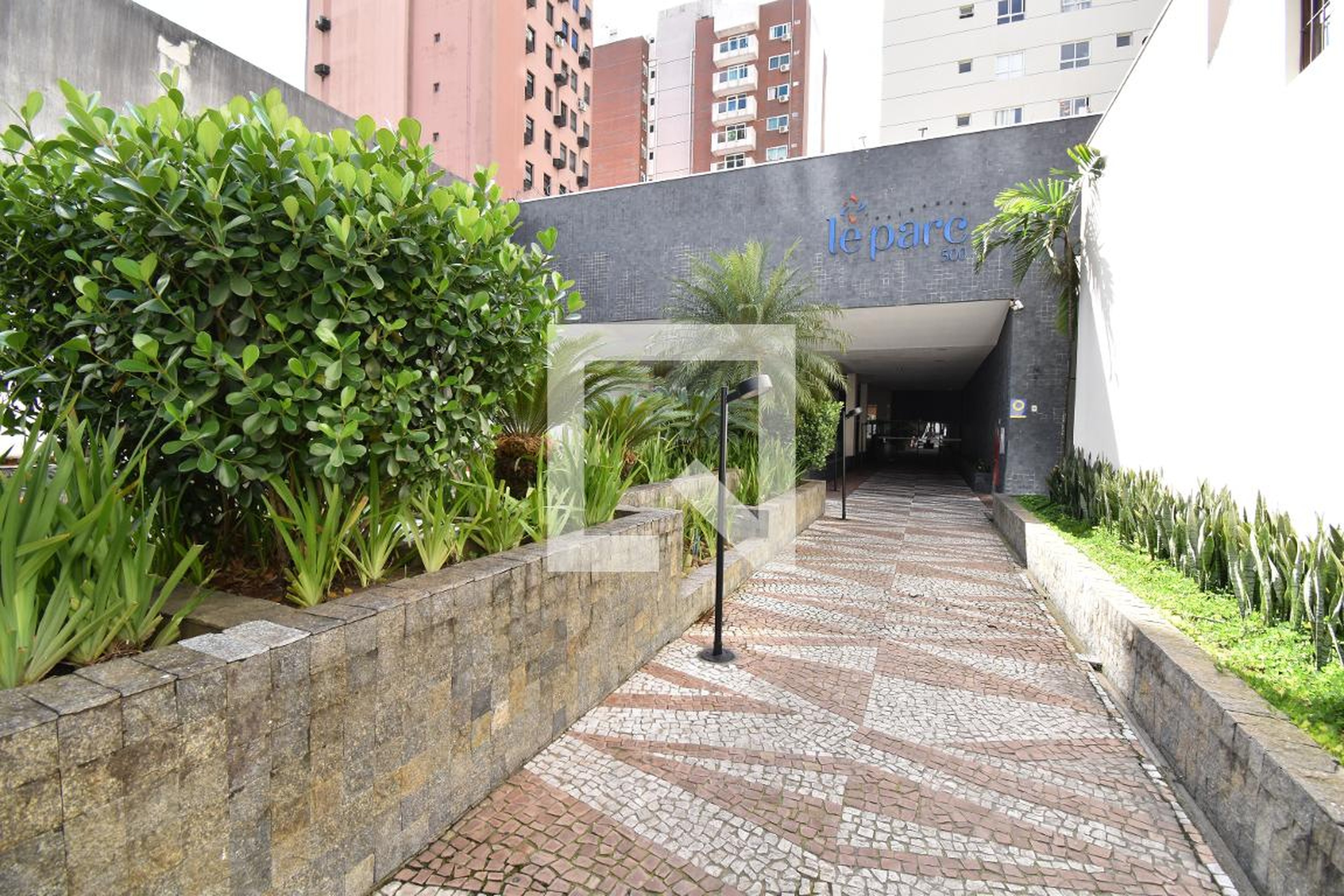 Fachada Condomínio Le Parc