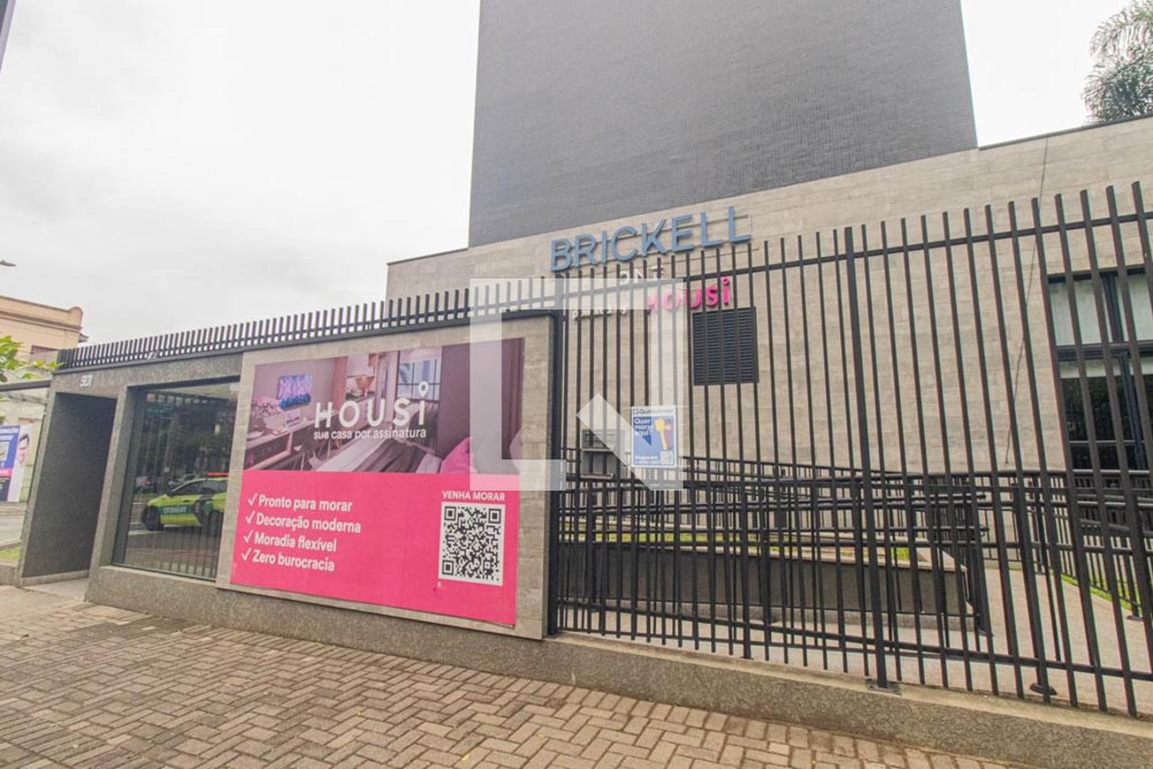 Fachada do Condomínio Condomínio em Avenida Silva Jardim, 901