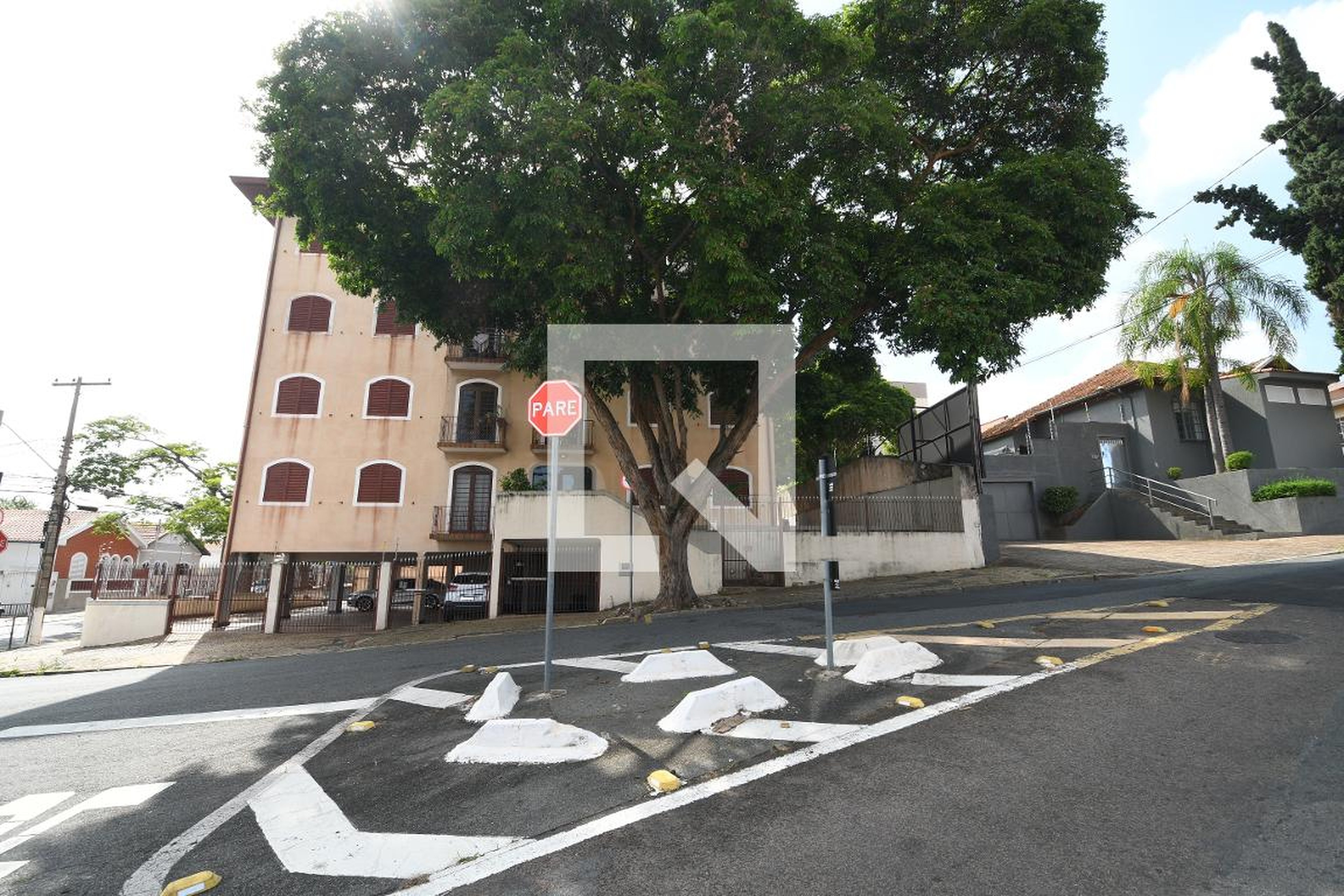 Fachada do Prédio Condomínio Vertentes do Atibaia