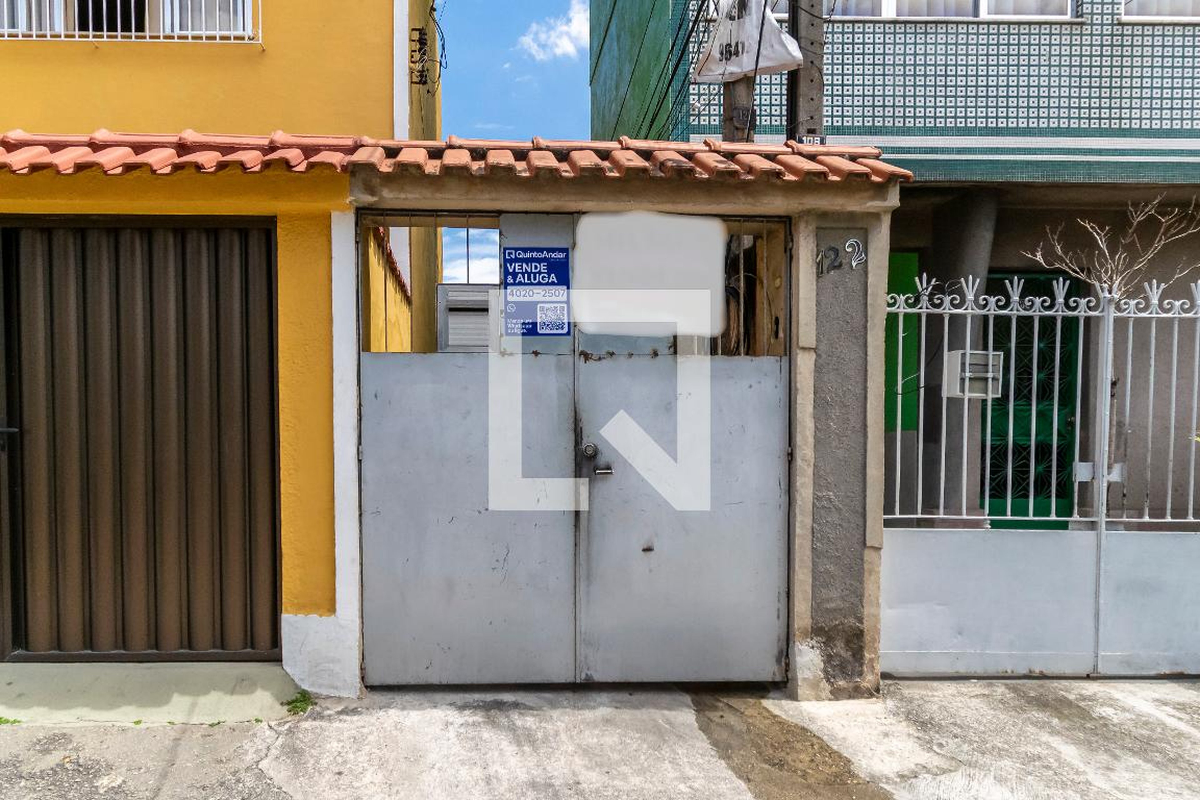 Fachada Condomínio em Rua Senador Mourão Vieira, 122