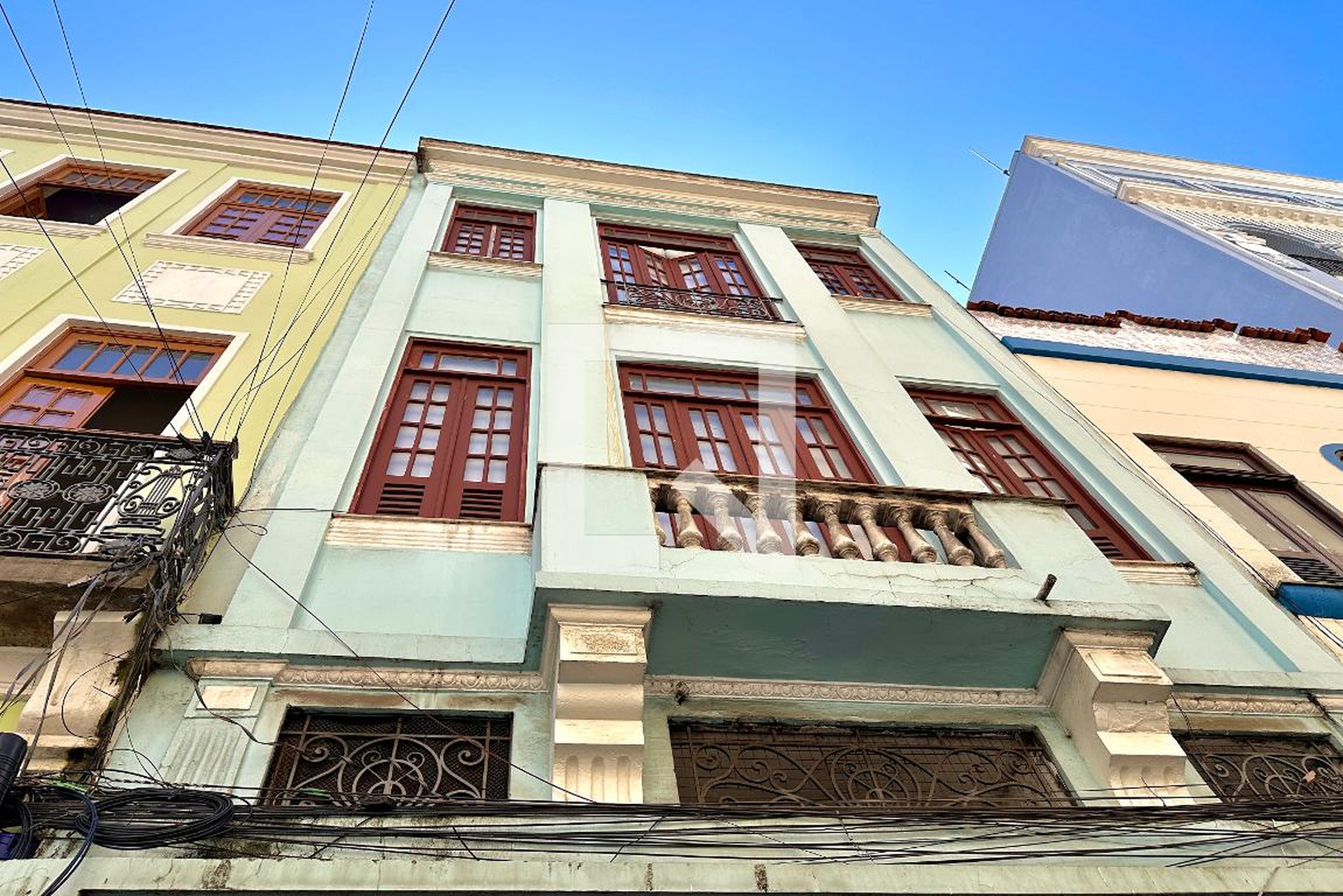 Fachada Condomínio em Rua do Rezende, 50