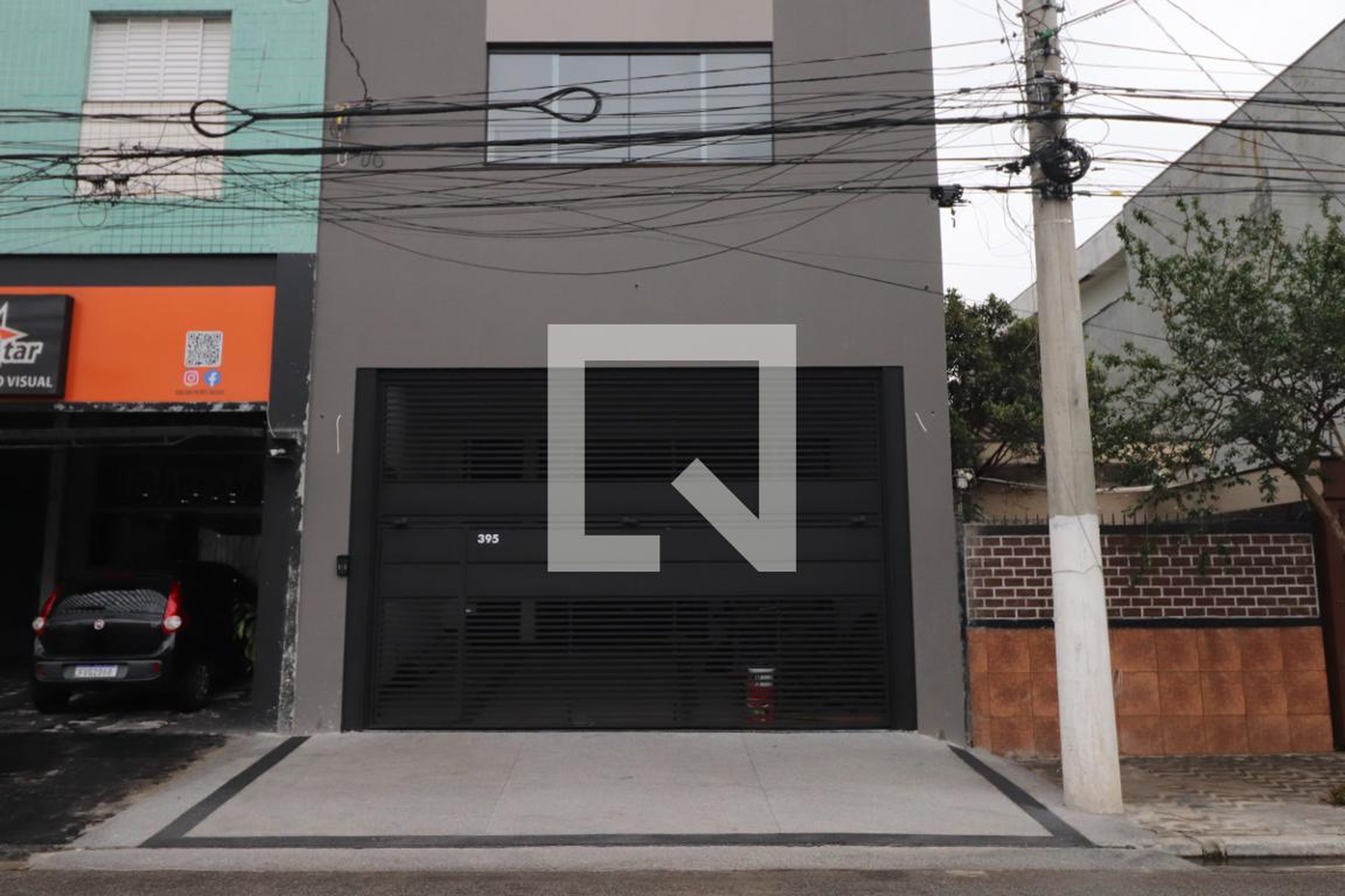 Fachada Condomínio em Rua Comendador Gil Pinheiro, 395