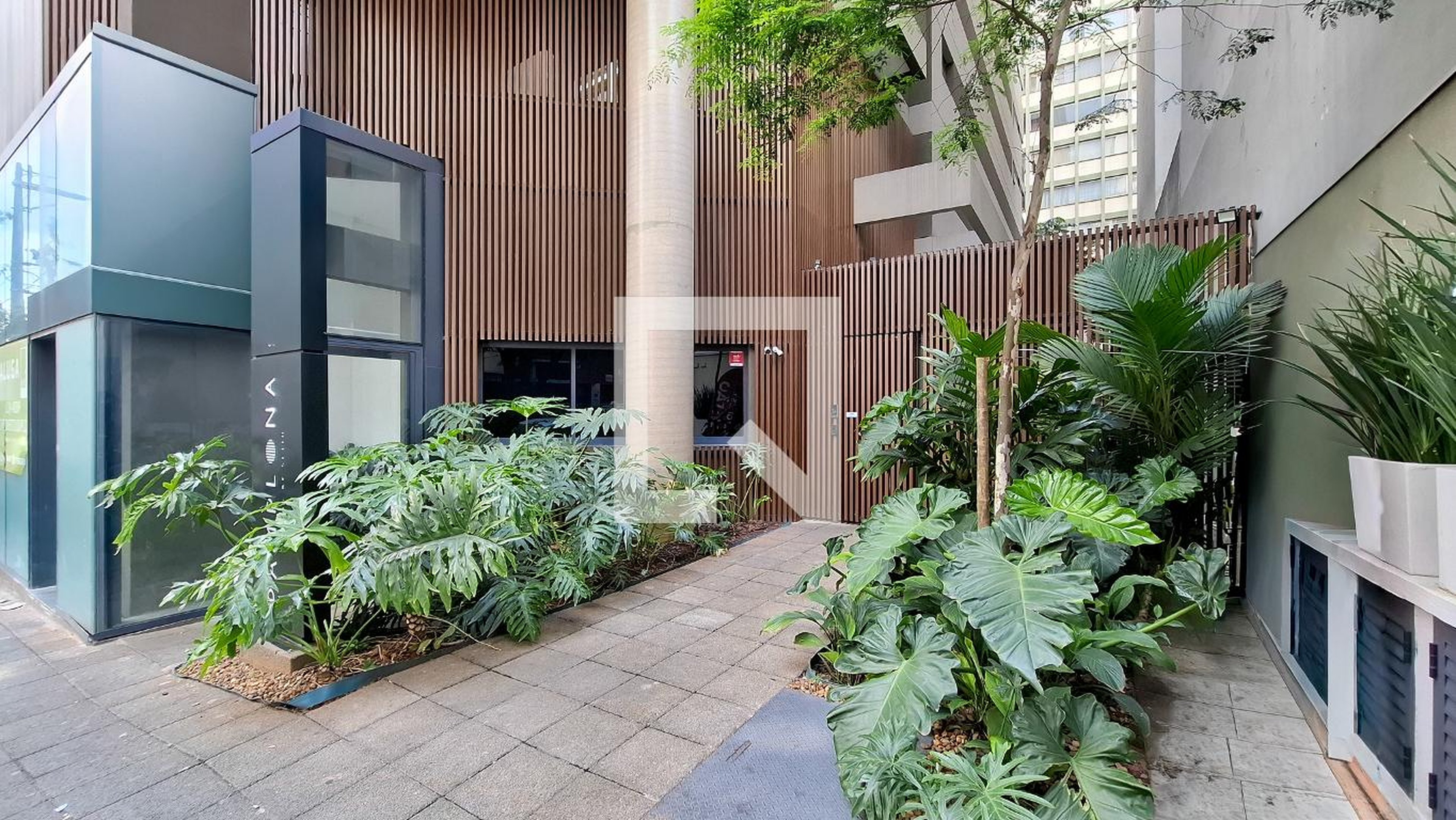 Fachada do Prédio Condomínio Studios Pamplona Setin - Moradia ou Investimento? JÁ ENTREGU