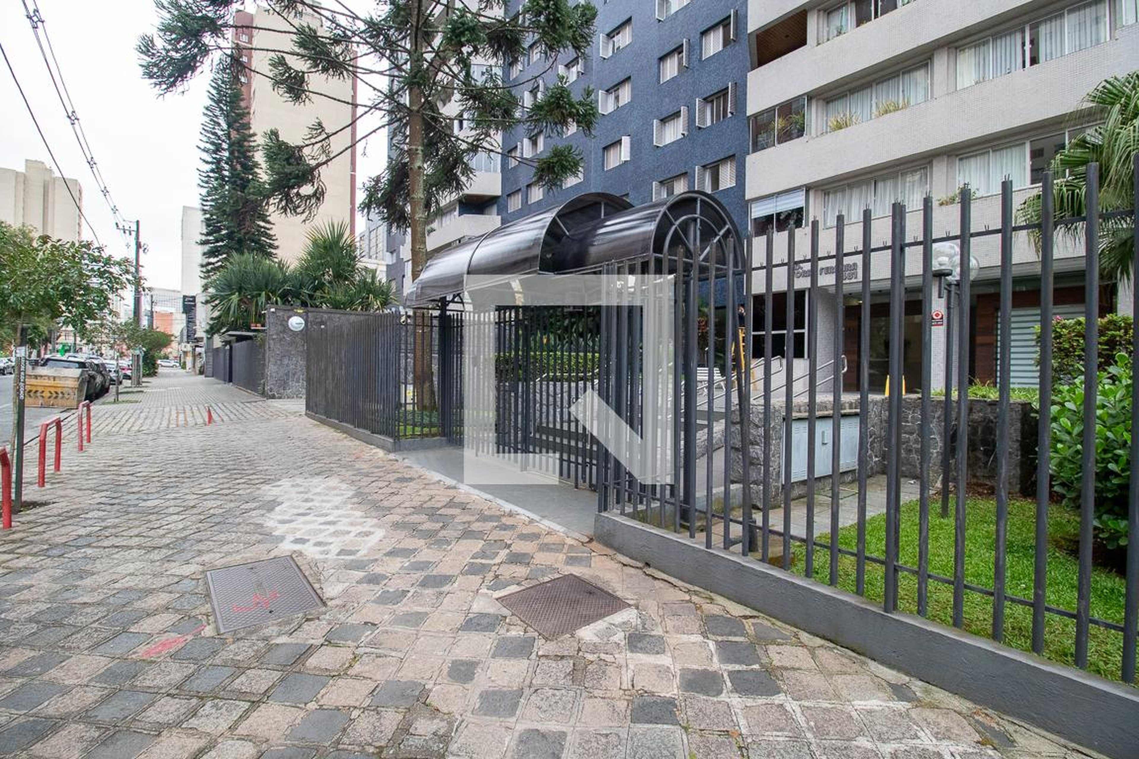 Fachada Condomínio Torre Ferrara