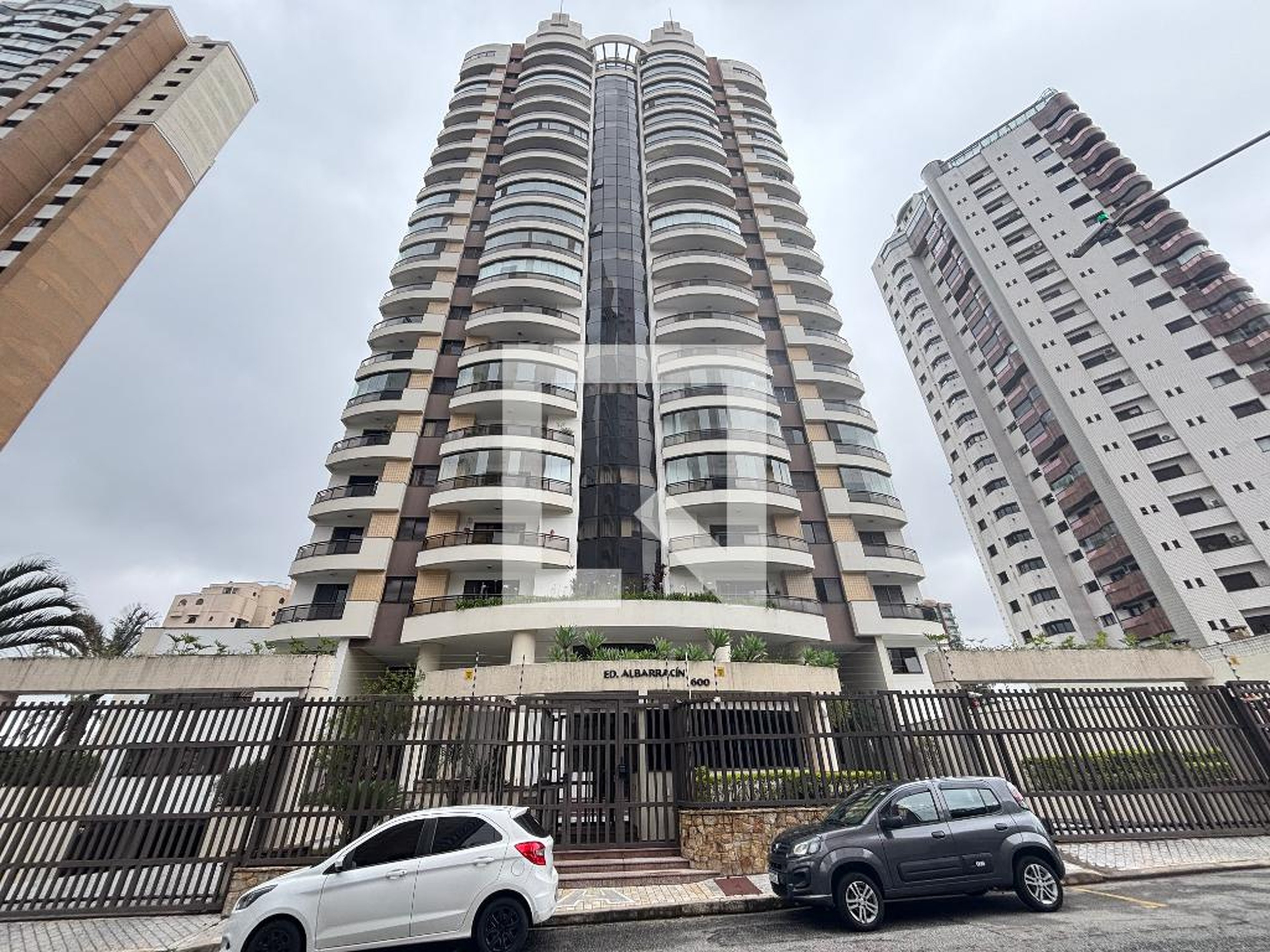 Fachada Condomínio Albarracin