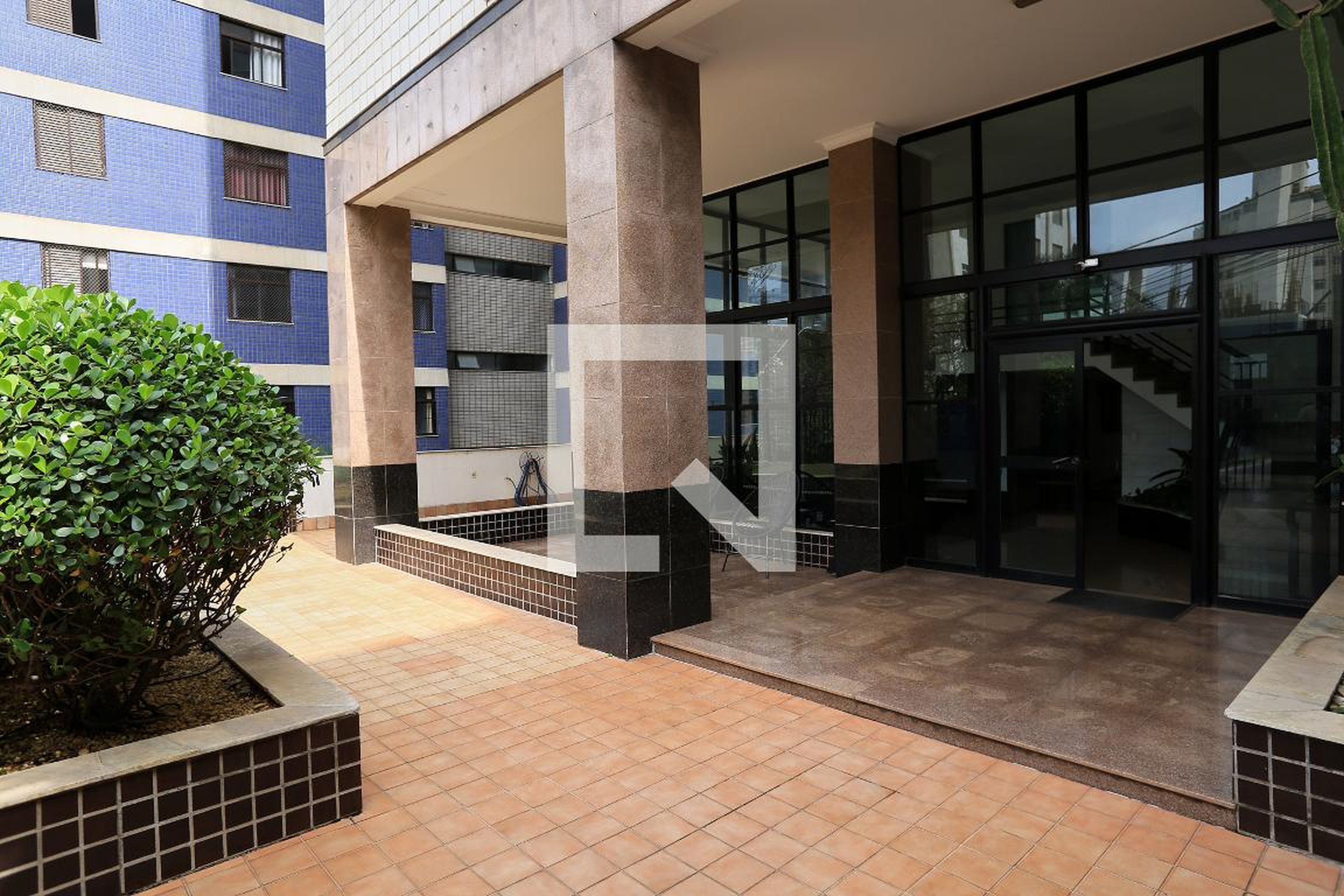 Entrada - Edifício Flat Savane