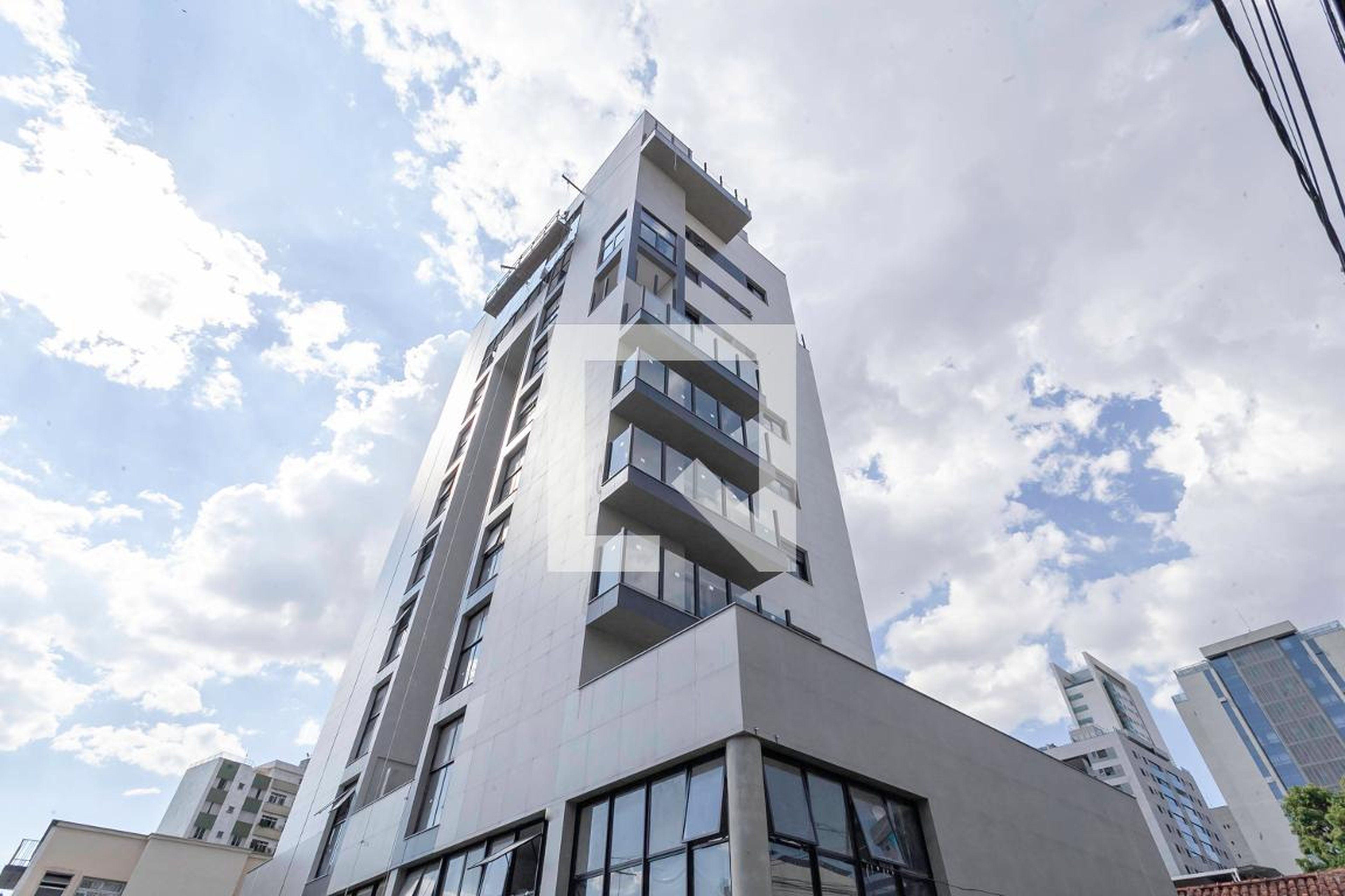 Fachada Condomínio em Rua Barão de Macaúbas, 28