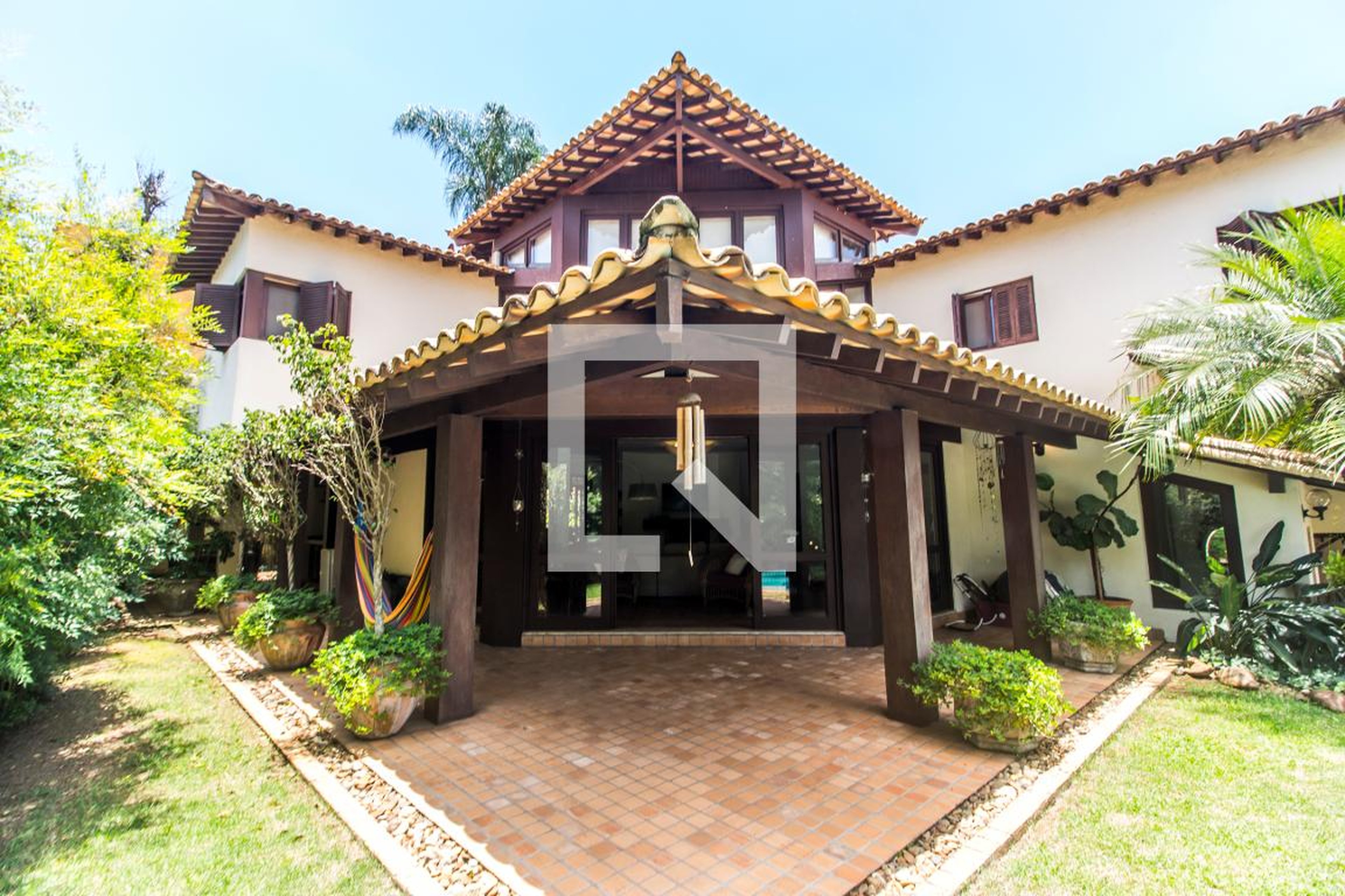 Fachada Condomínio em Alameda Pintado, 630