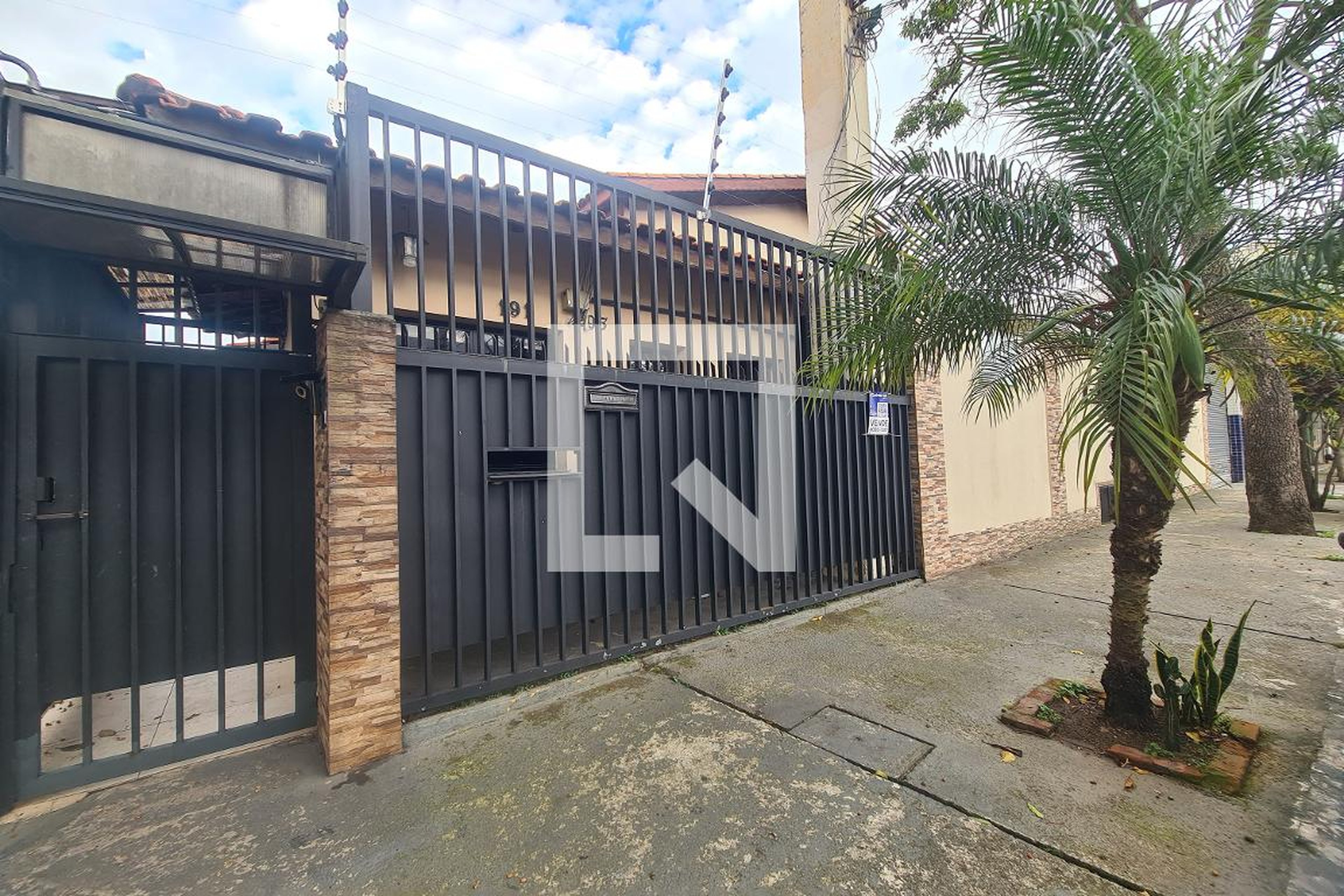 Fachada Condomínio em Rua Refinaria Mataripe, 203