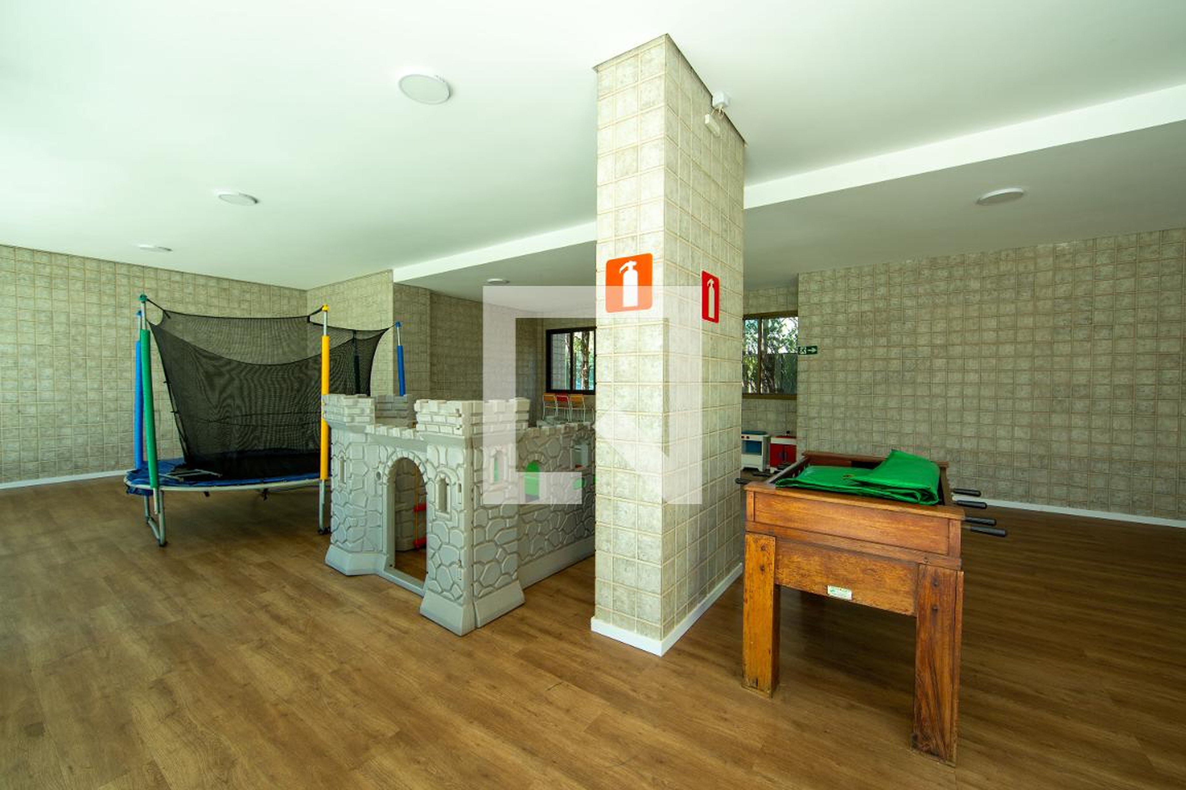 SALAO DE JOGOS - Boulevard Saint Michel