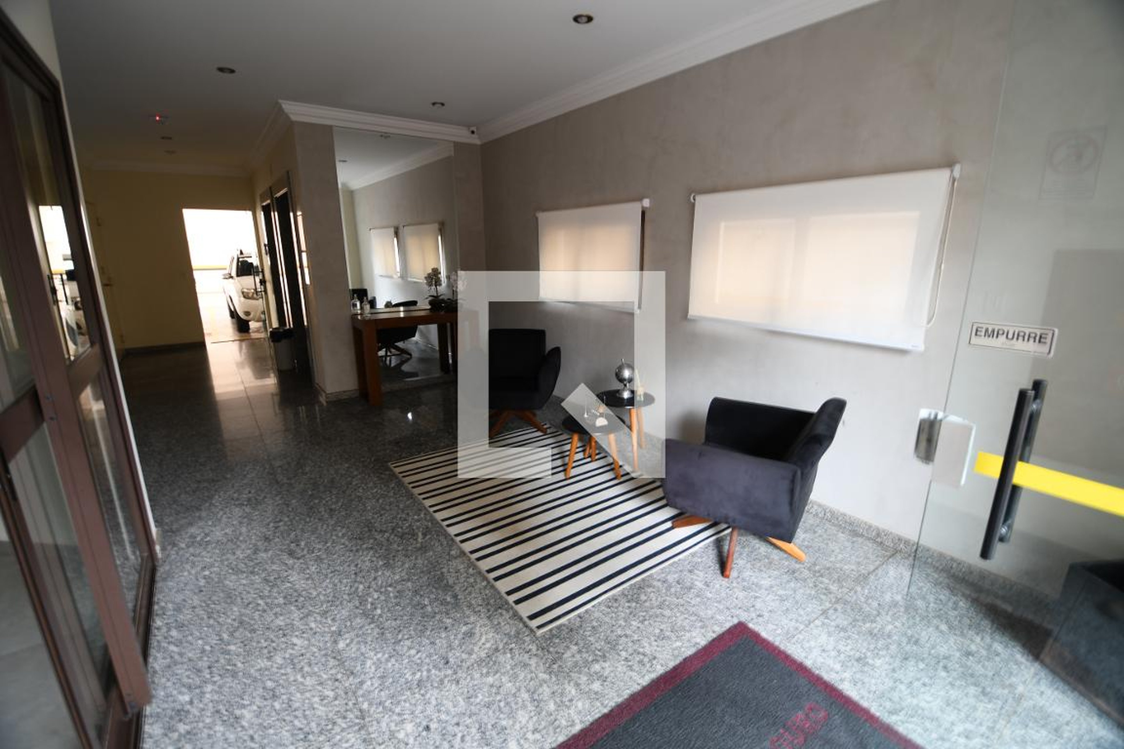 Hall social - Chuva de Ouro