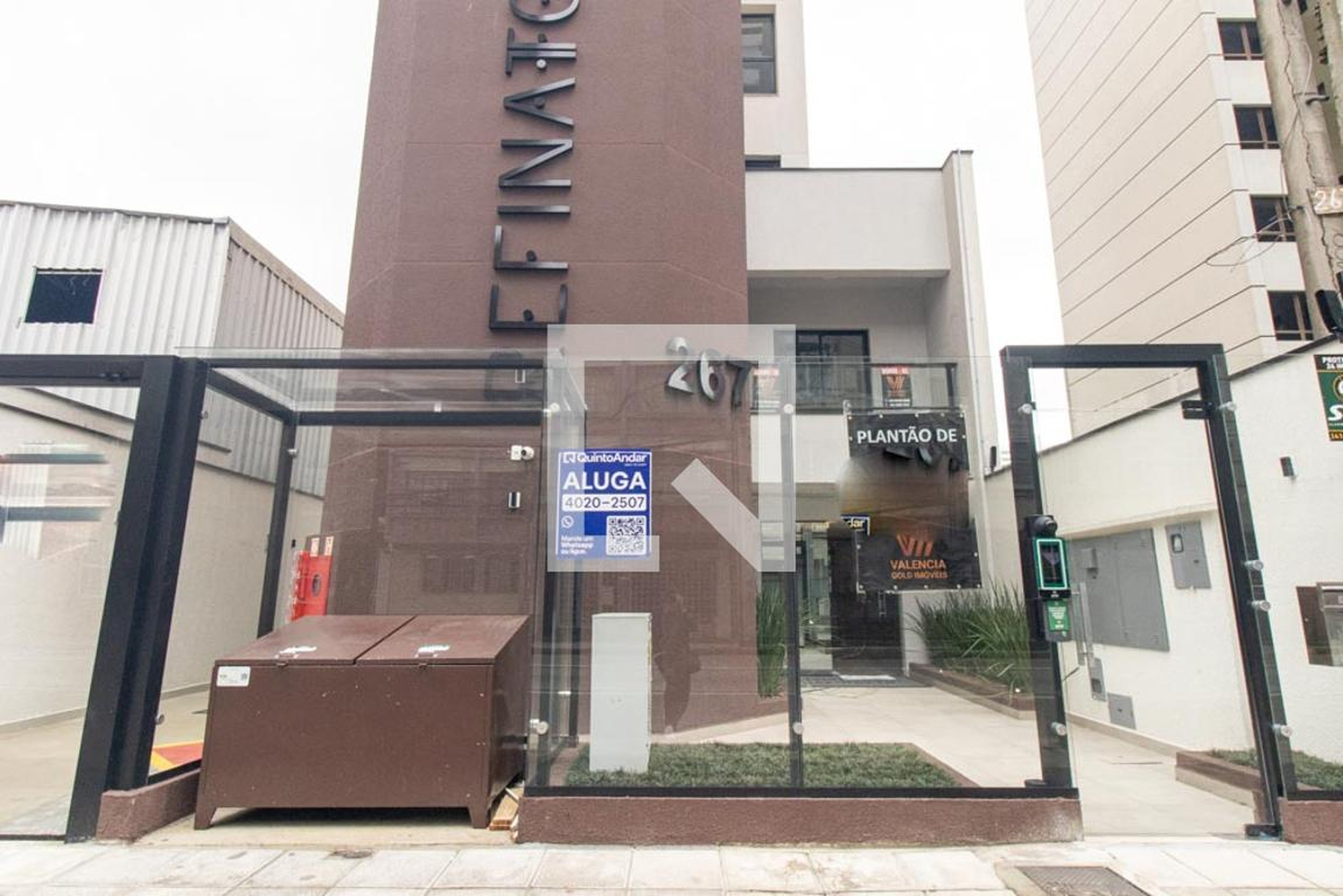 Fachada do condomínio Condomínio Refinato