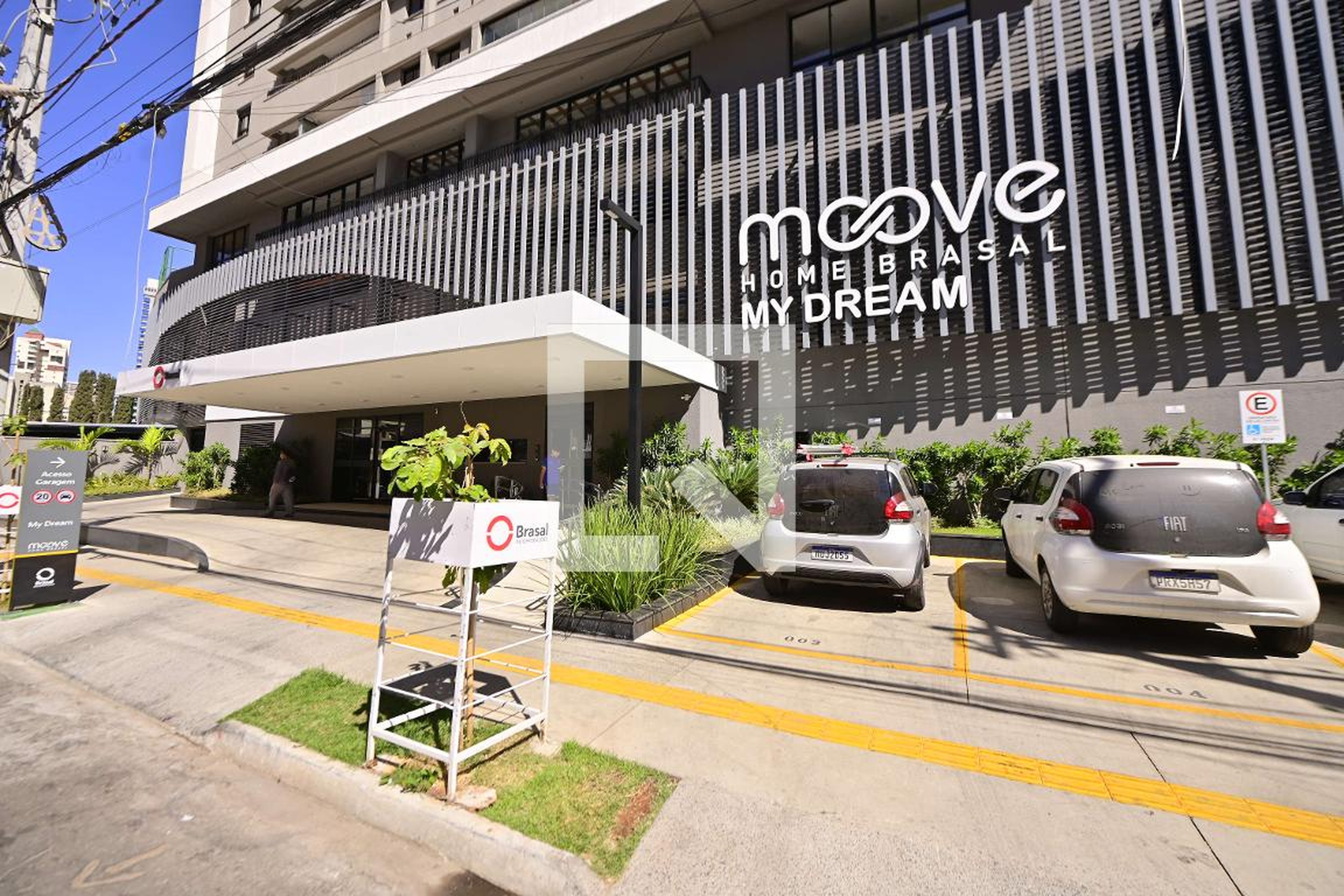 Fachada Condomínio em Rua T-37, 37