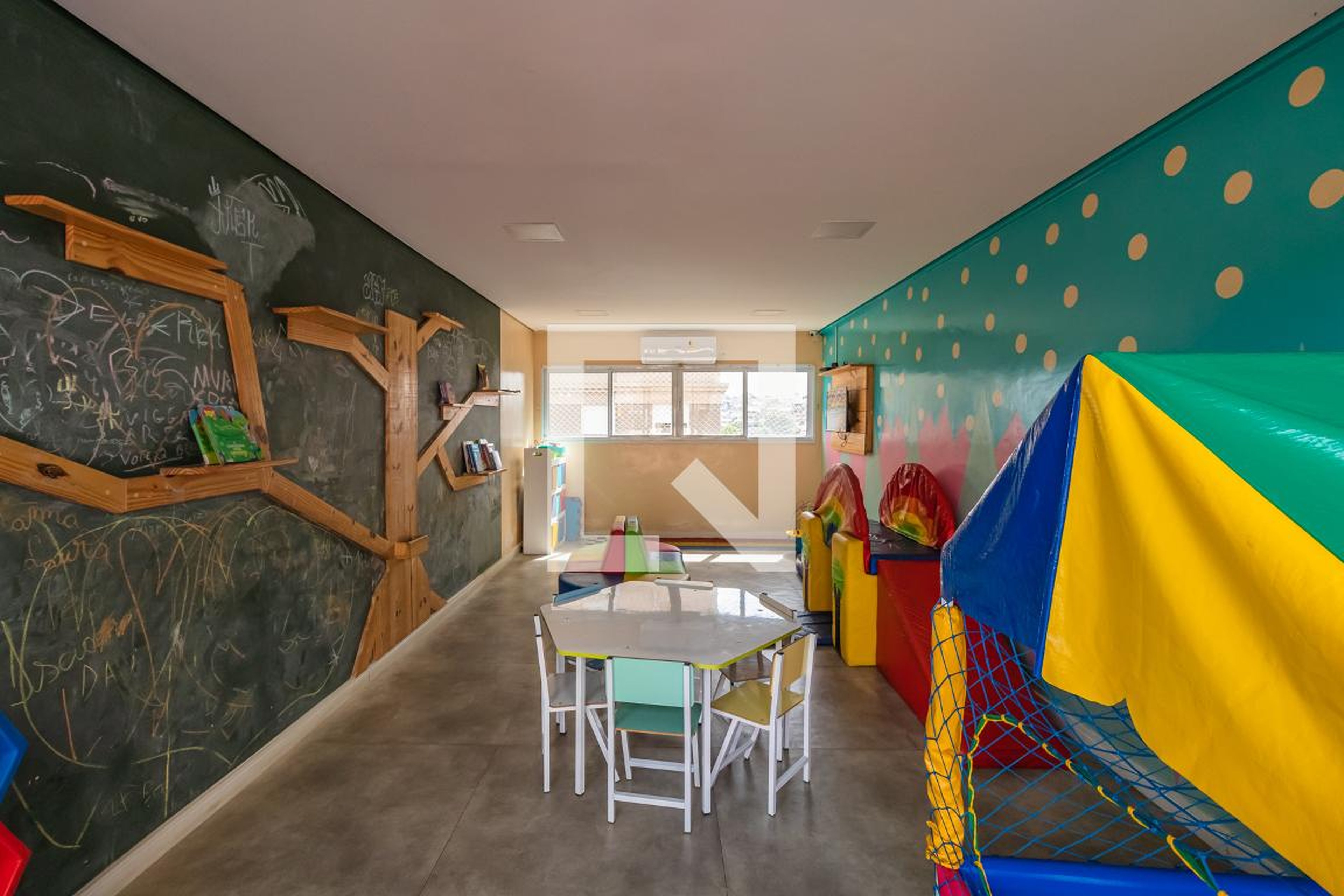 Área comum Condomínio em Avenida Aníbal Correia, 249