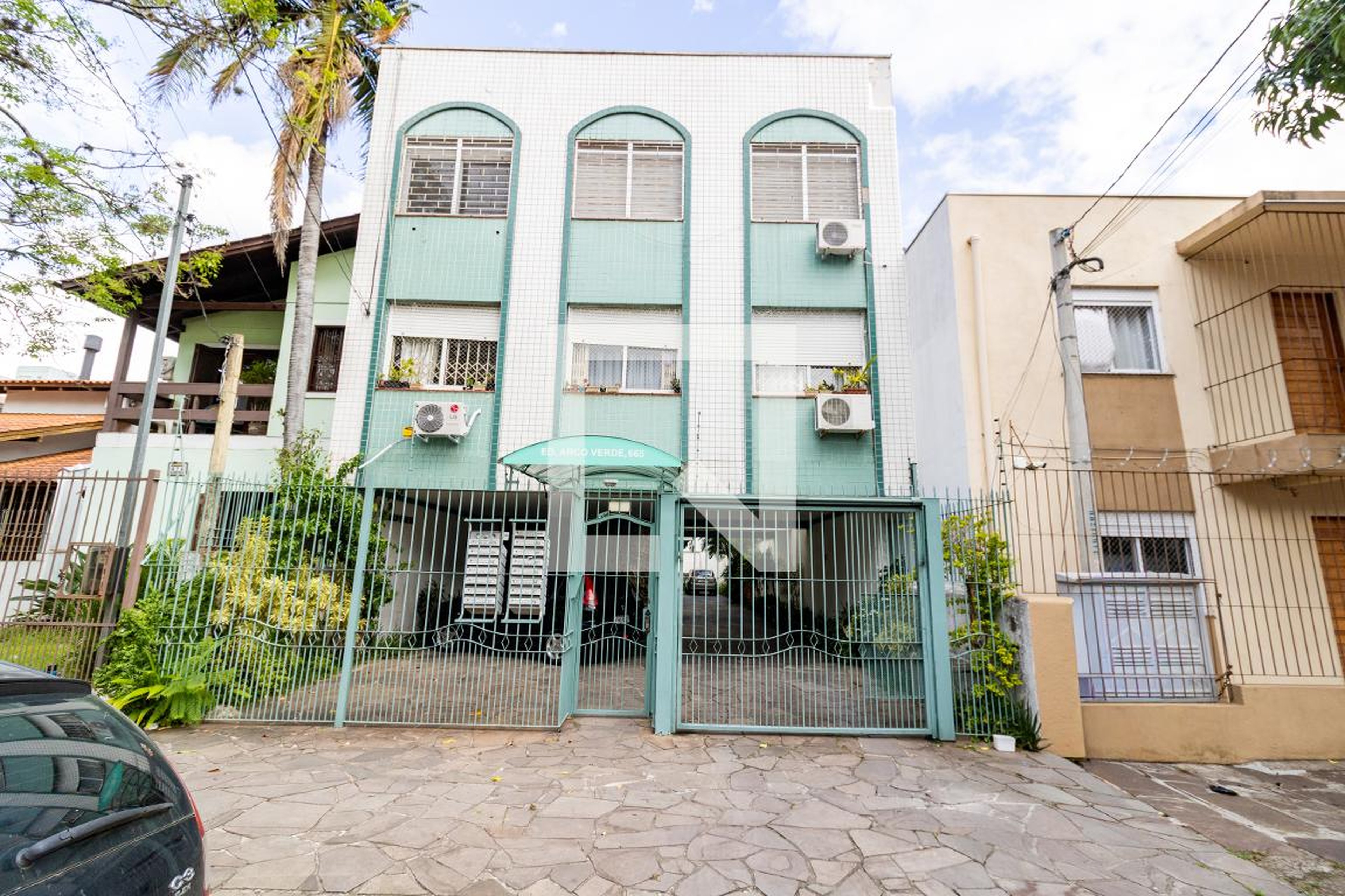 Fachada Condomínio em Rua Monsenhor Veras, 655