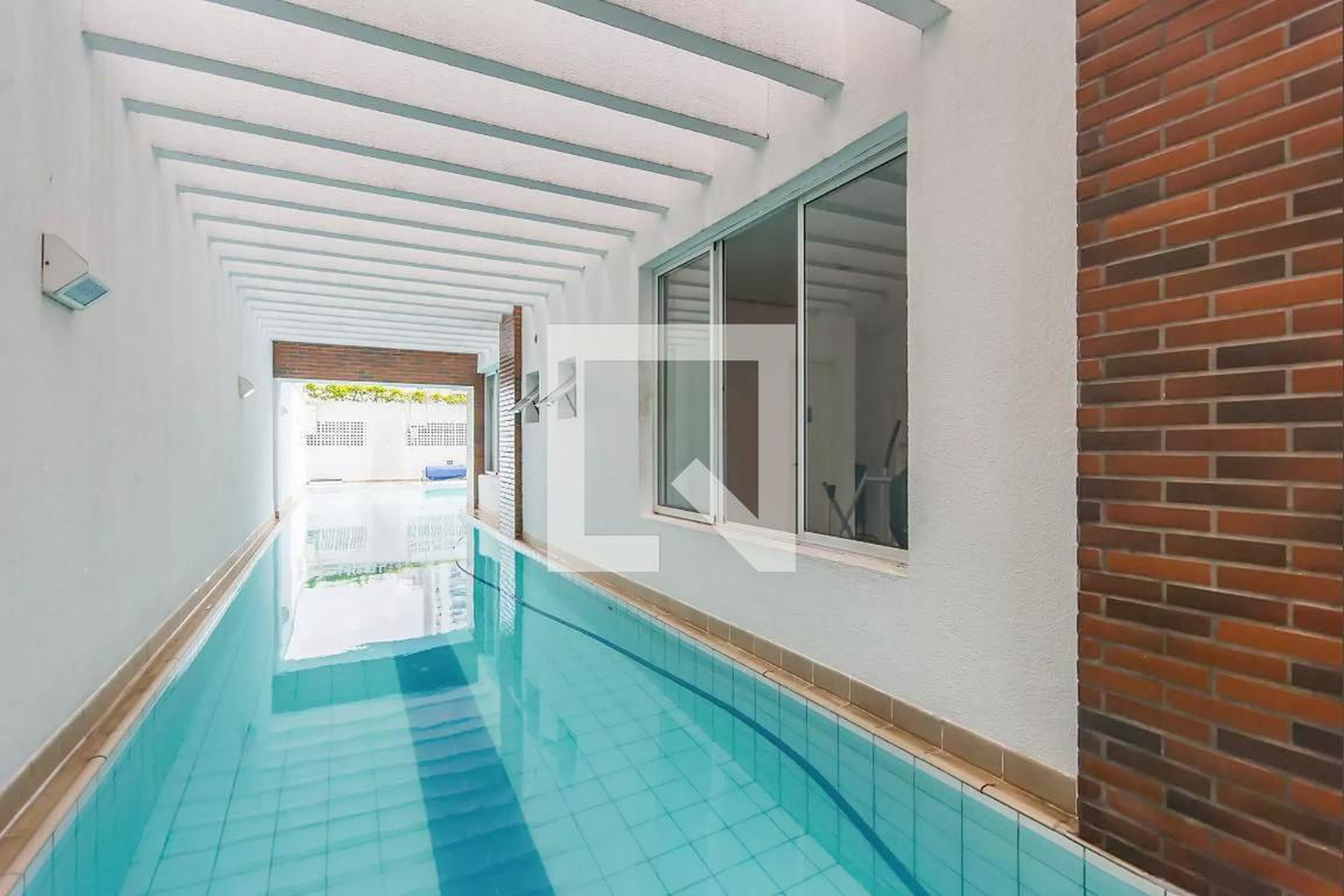 Piscina Coberta - Hyde Park