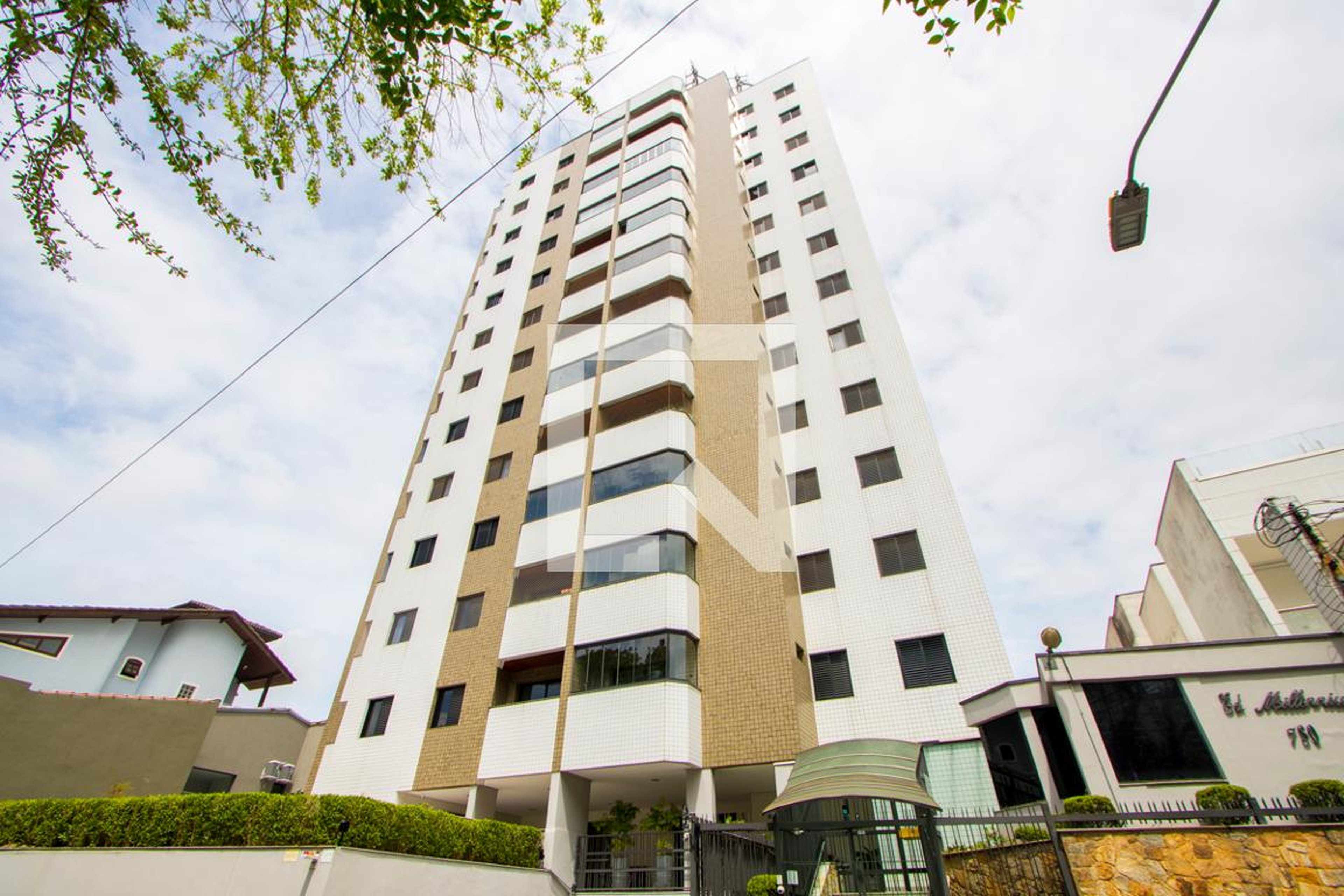 Fachada Condomínio em Avenida Tietê, 740