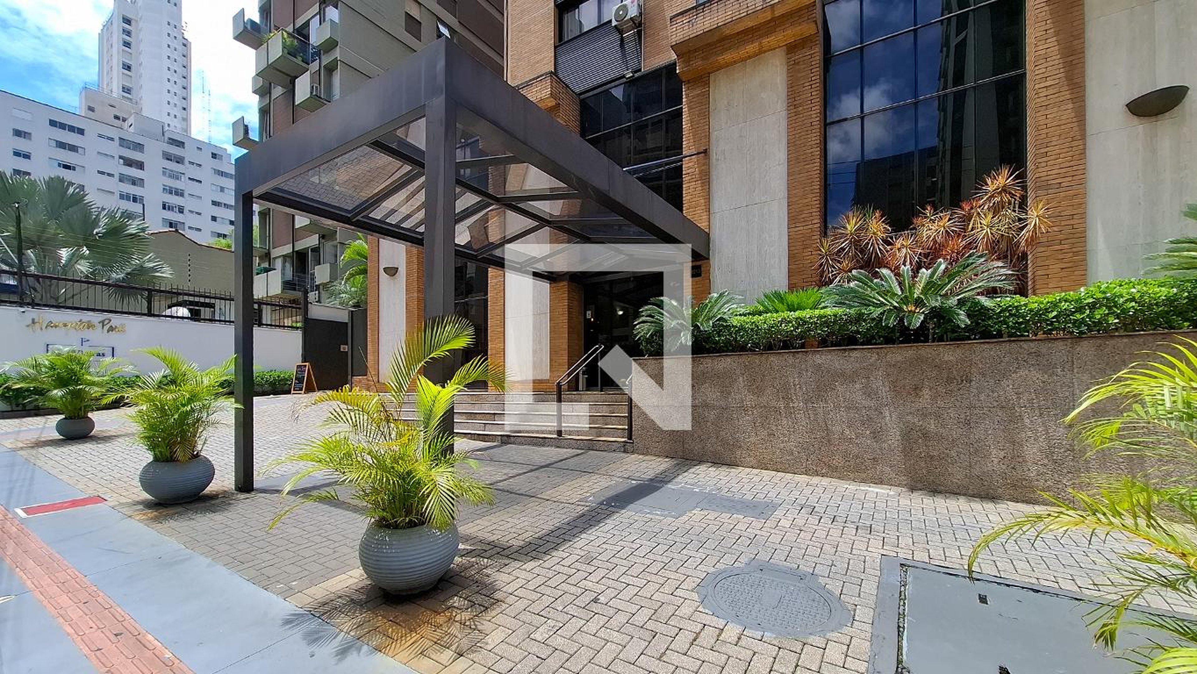 Fachada do Prédio Condomínio Hampton Park