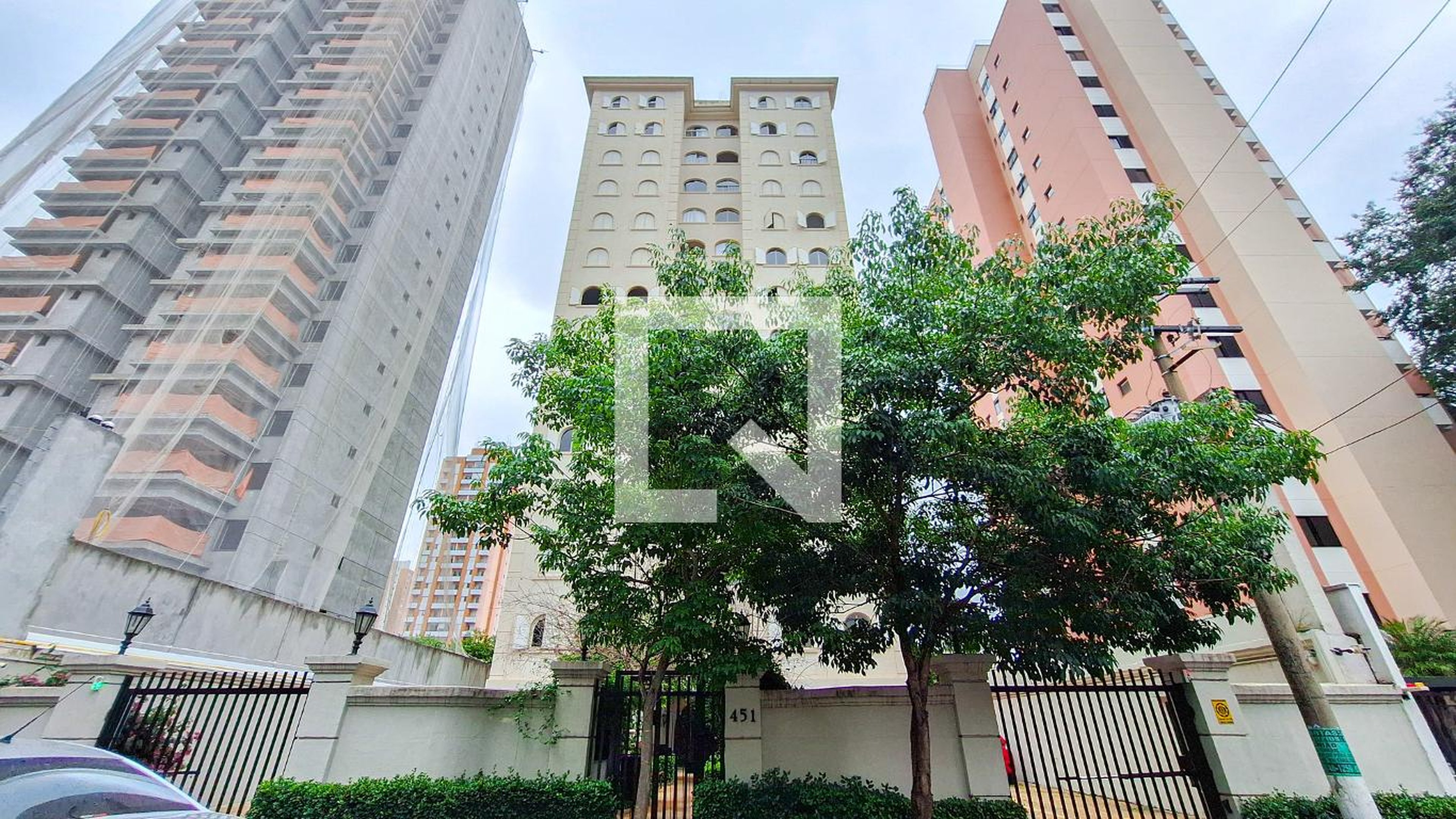 Fachada do Prédio Condomínio em Avenida Doutor Cardoso de Melo, 491