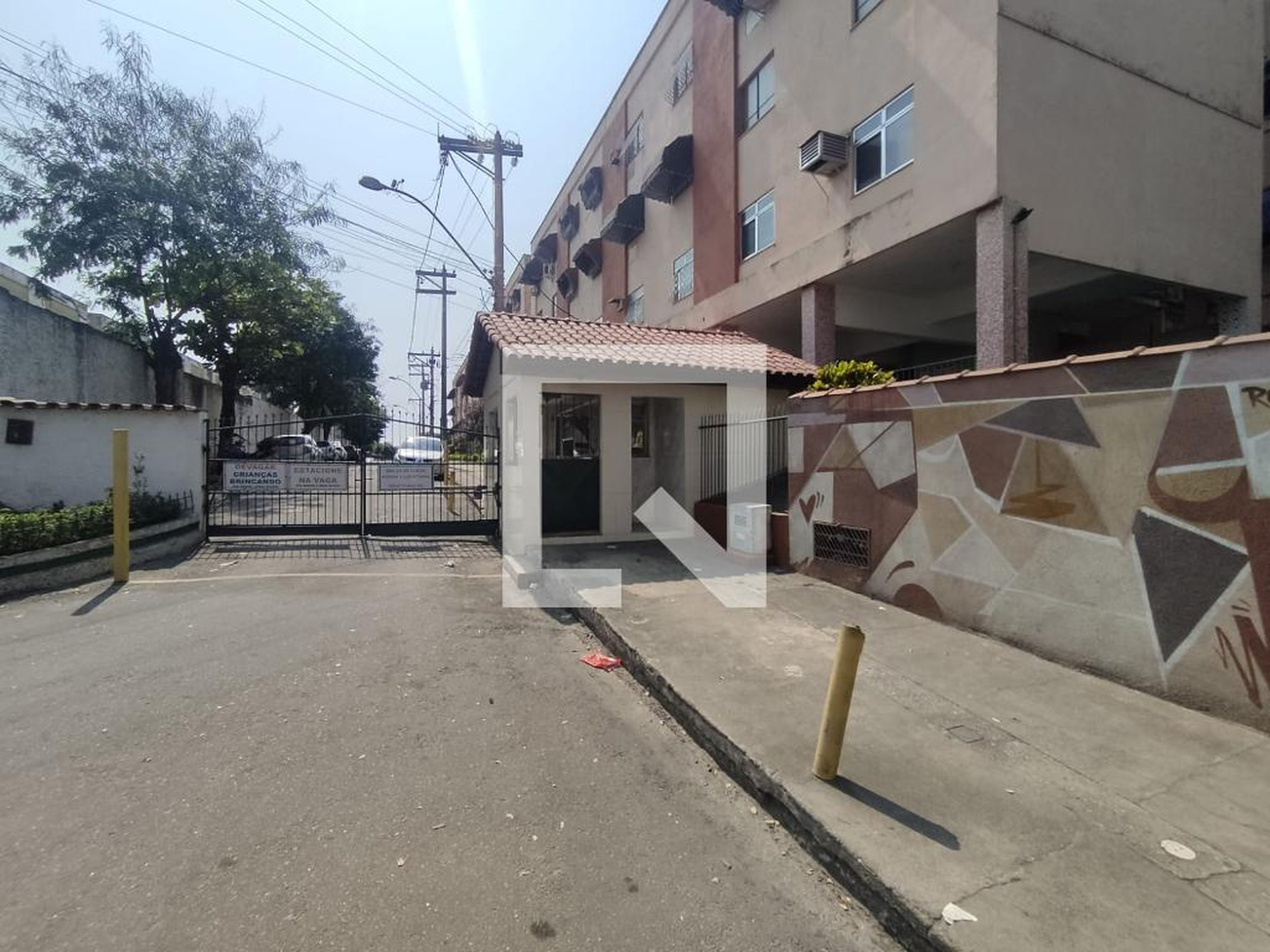 Fachada Condomínio em Rua Manuel Lisboa, 4