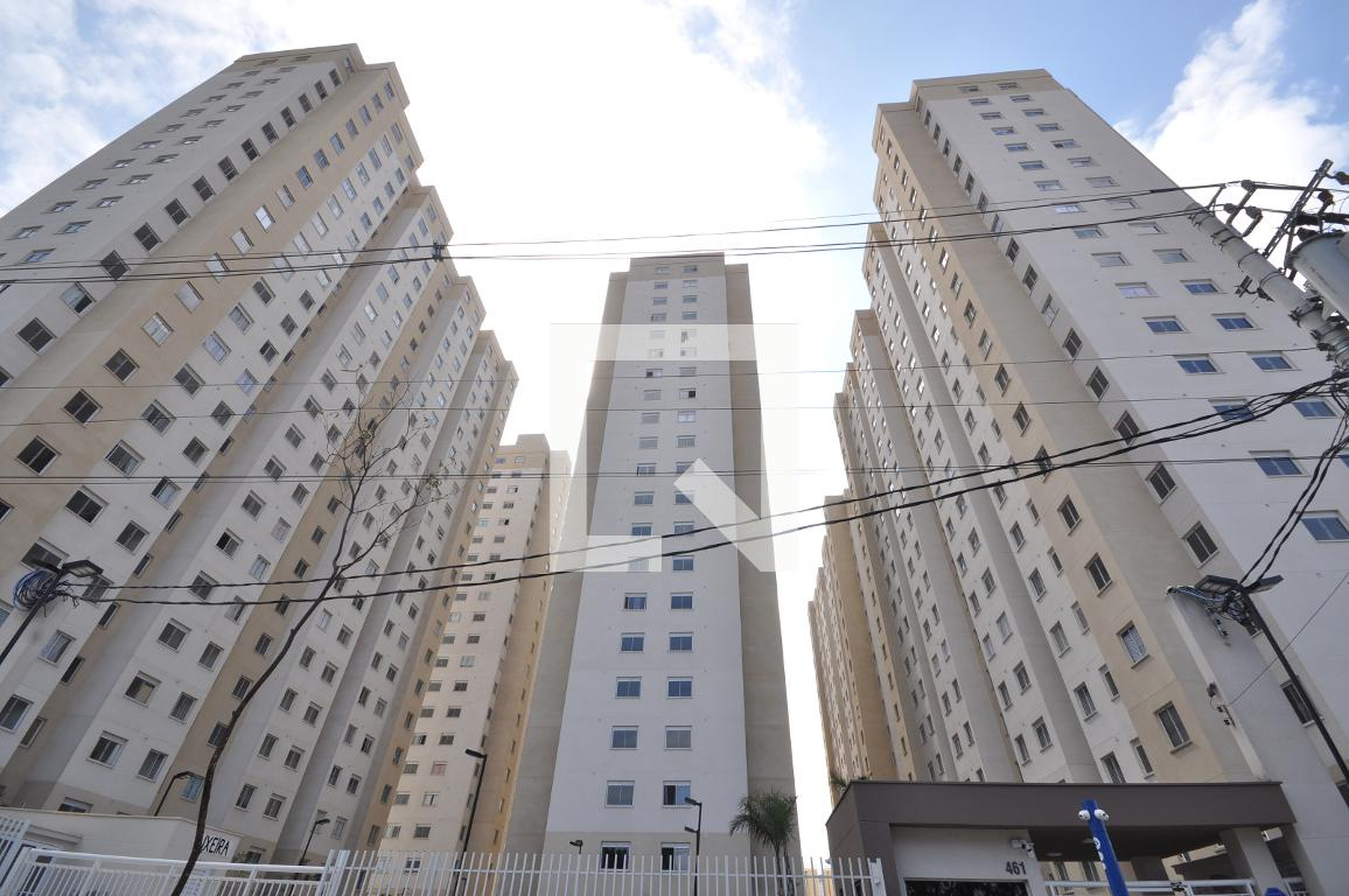 Fachada Condomínio Plano&Novo Mundo