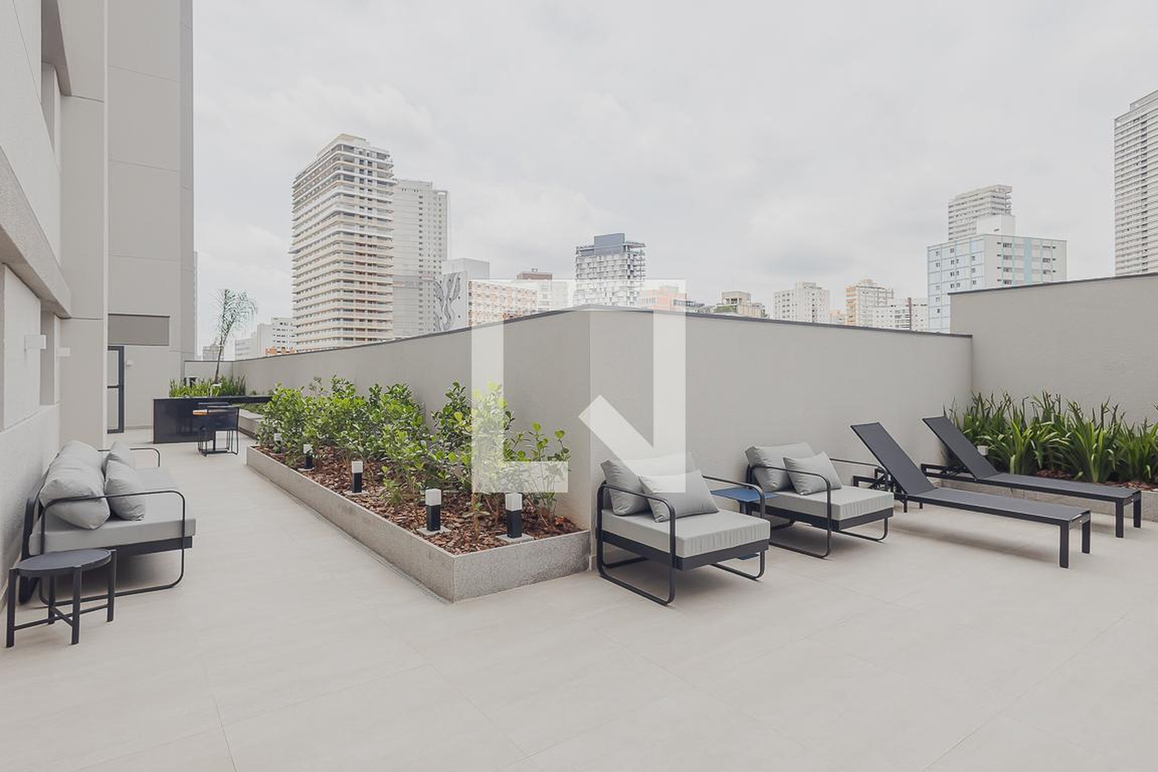 Piscina - Edifício Máden