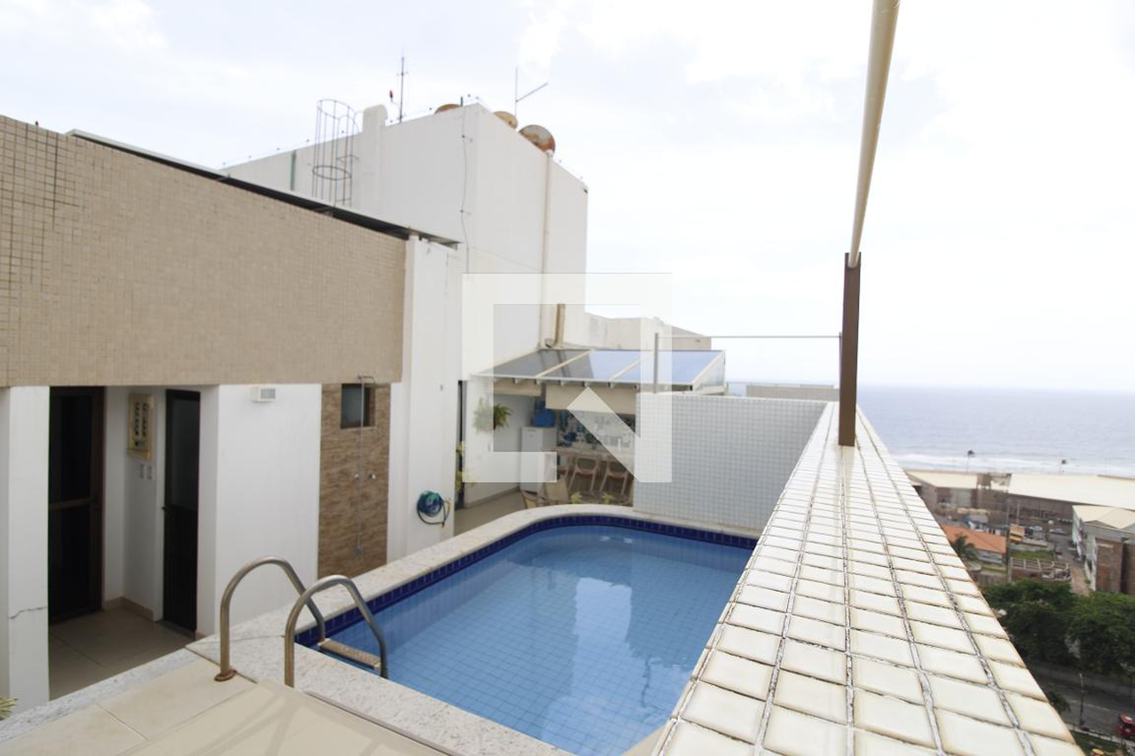 Piscina Coberta - Residencial Atlantic House