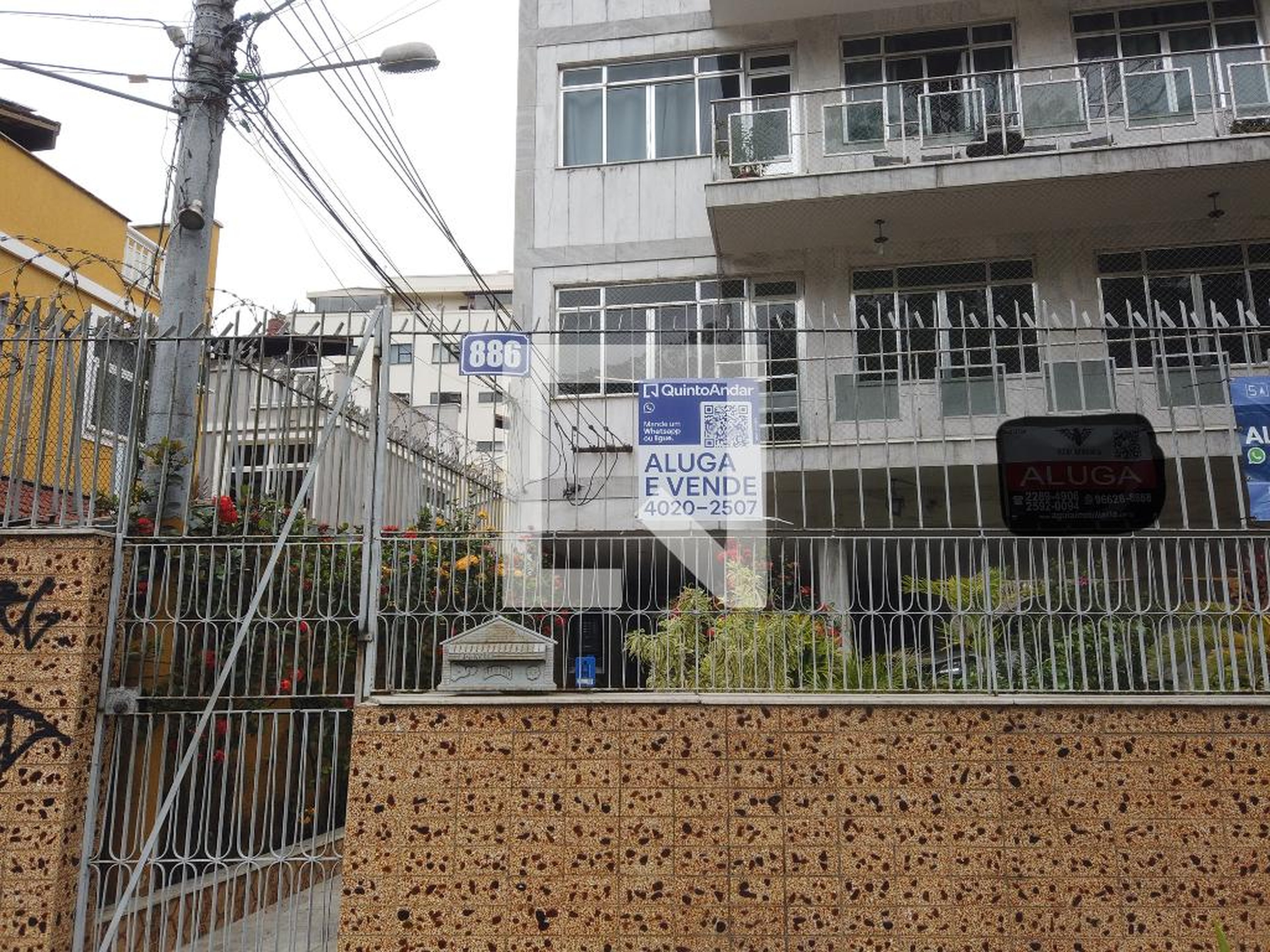 Fachada Condomínio em Rua Araguaia, 886