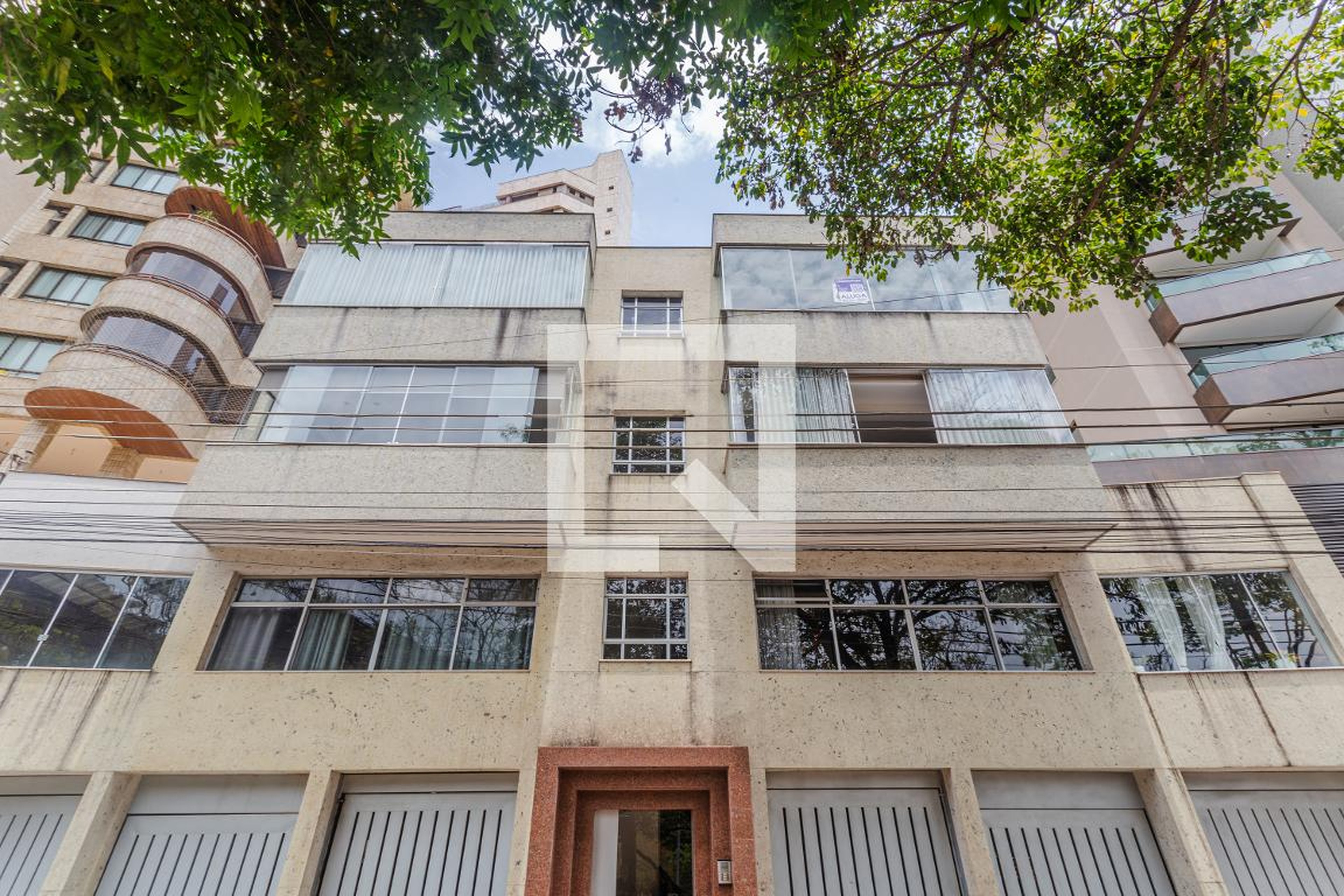 Fachada Condomínio em Rua Engenheiro Caetano Lopes, 160