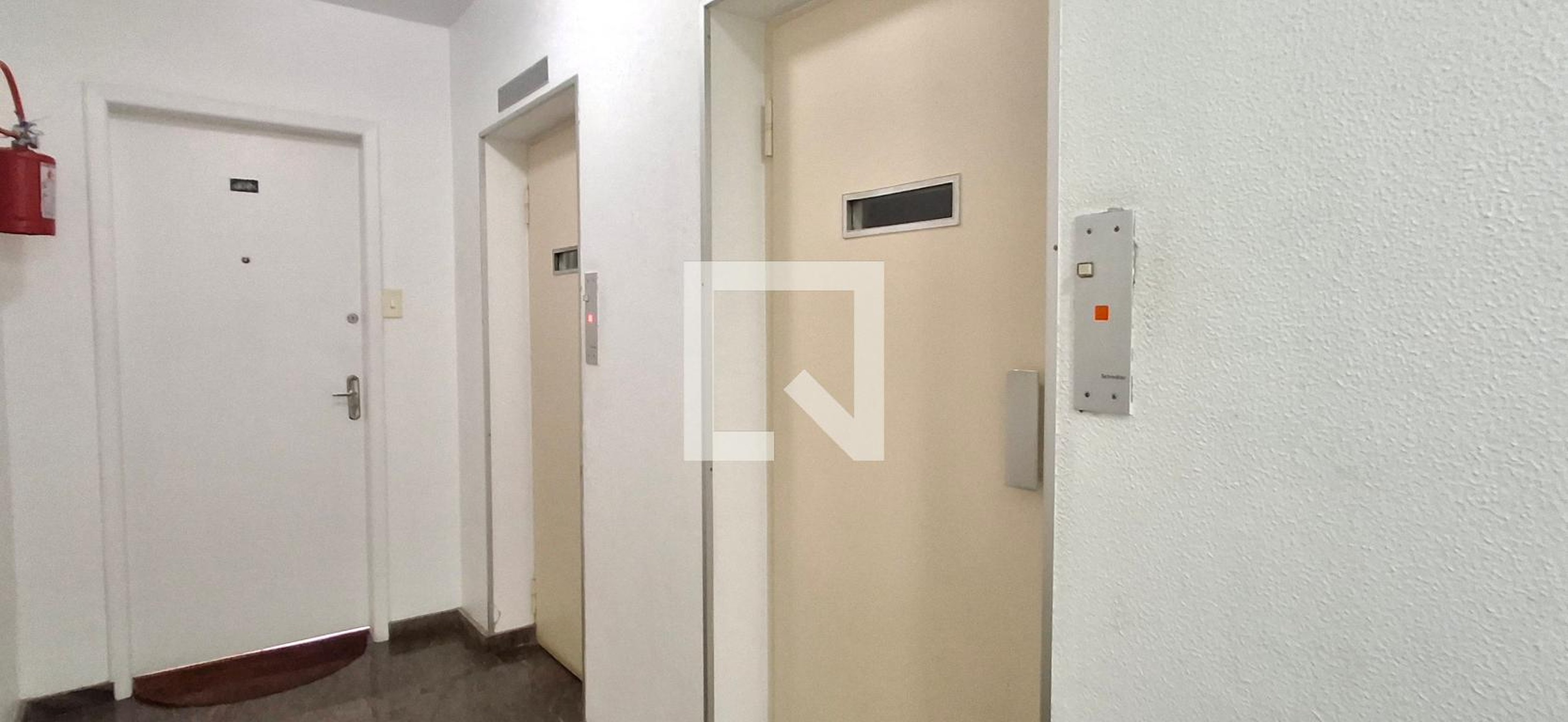 Elevador - Vitor Konder