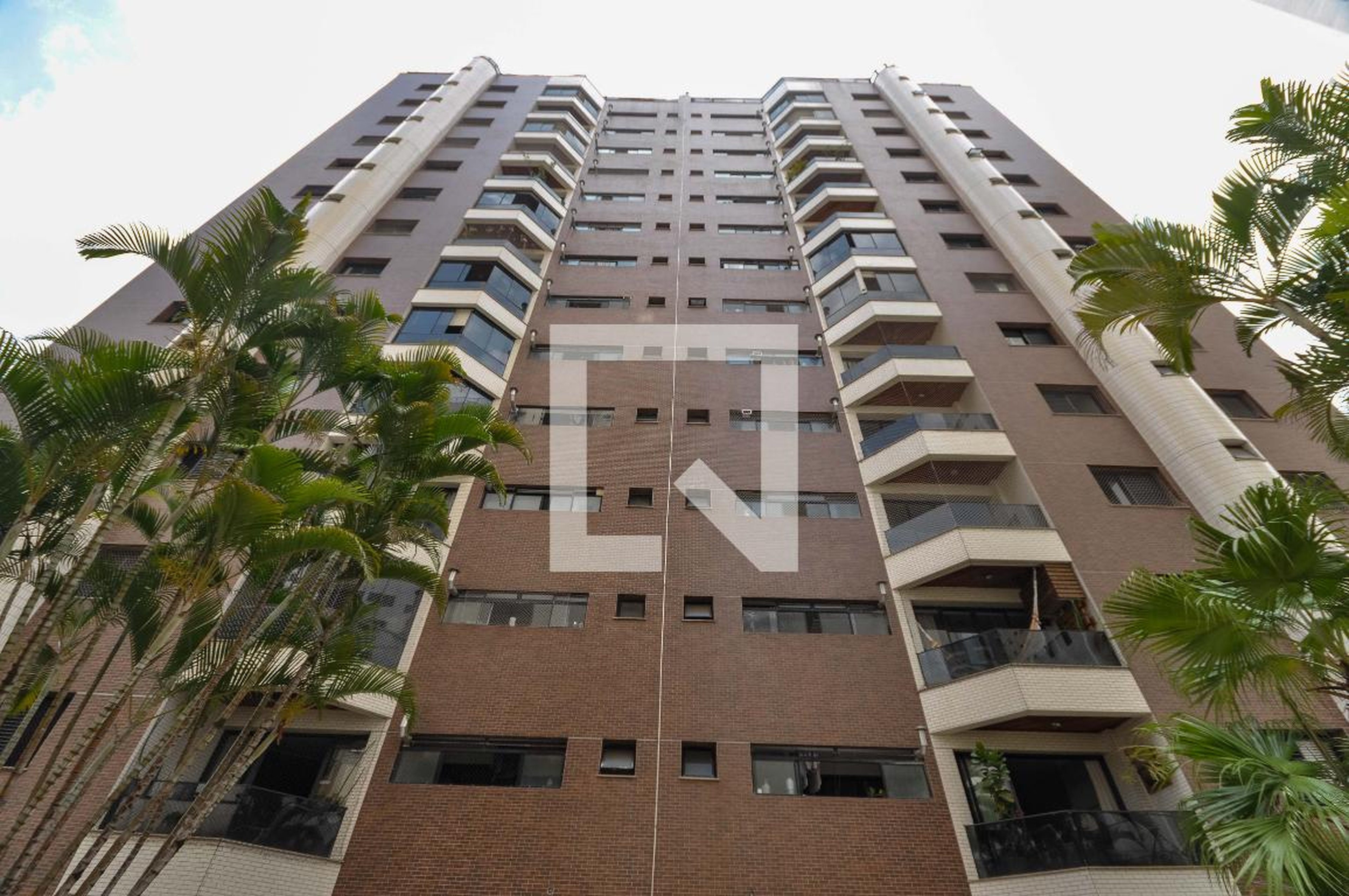 Fachada Condomínio Classic Plaza