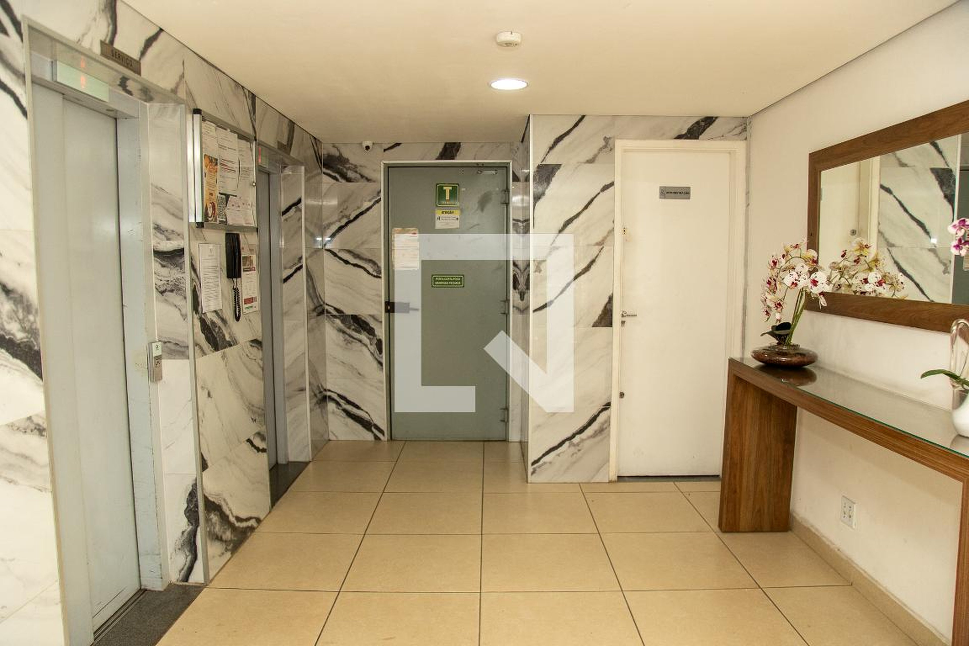 Hall de entrada - Residencial Jardim Edite II