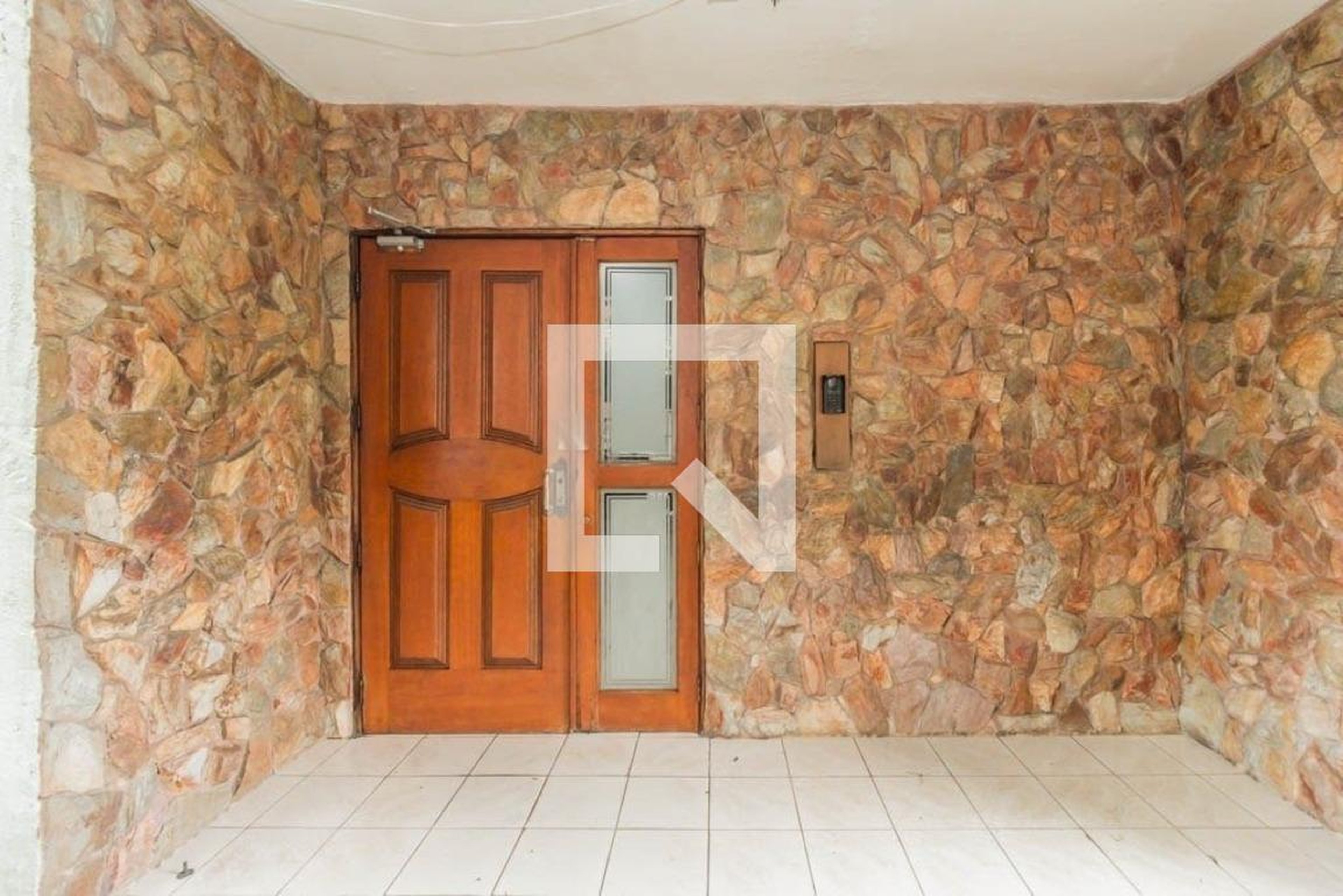 Entrada - Jacarandás