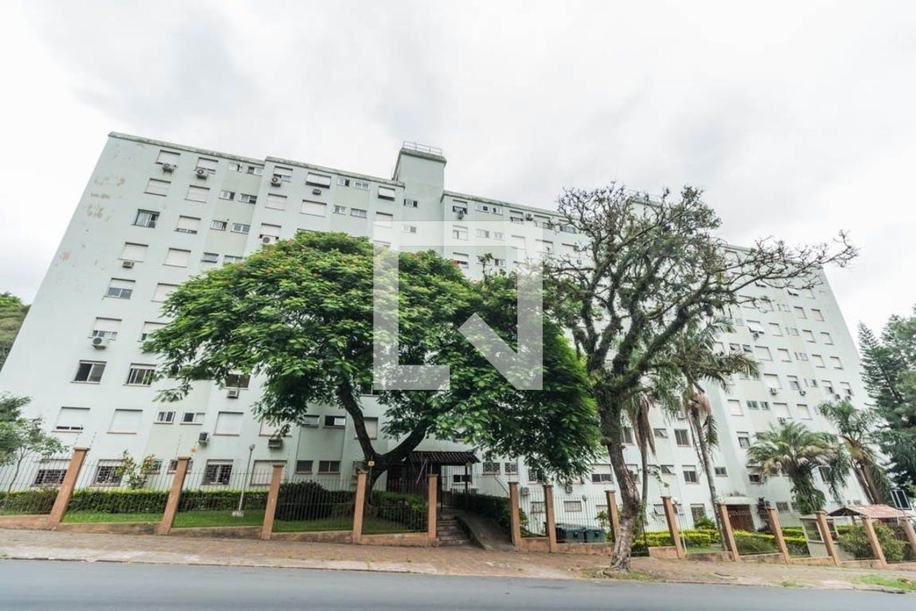 Fachada Condomínio Jacarandás