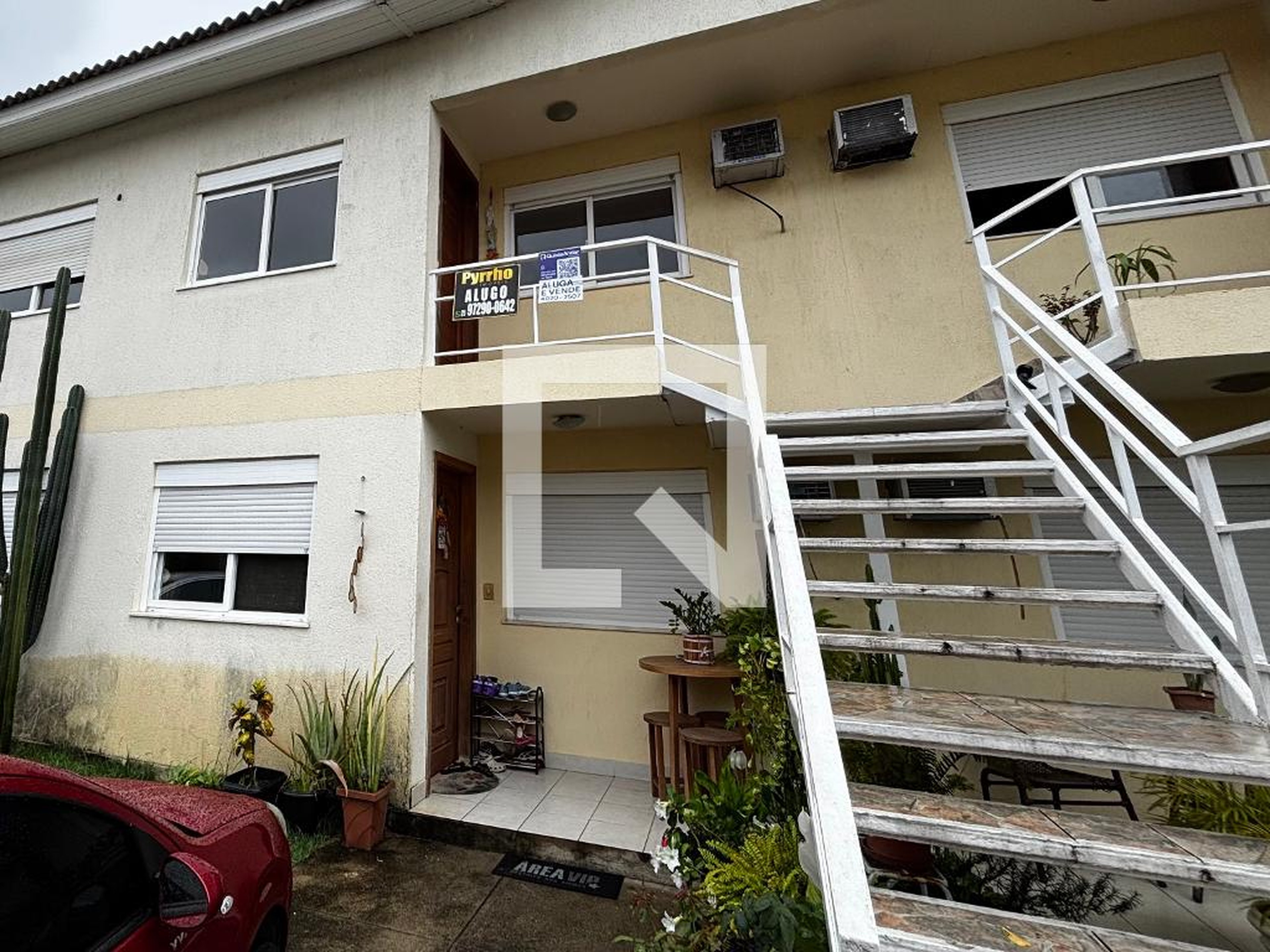 Fachada Condomínio Village dos Oitis