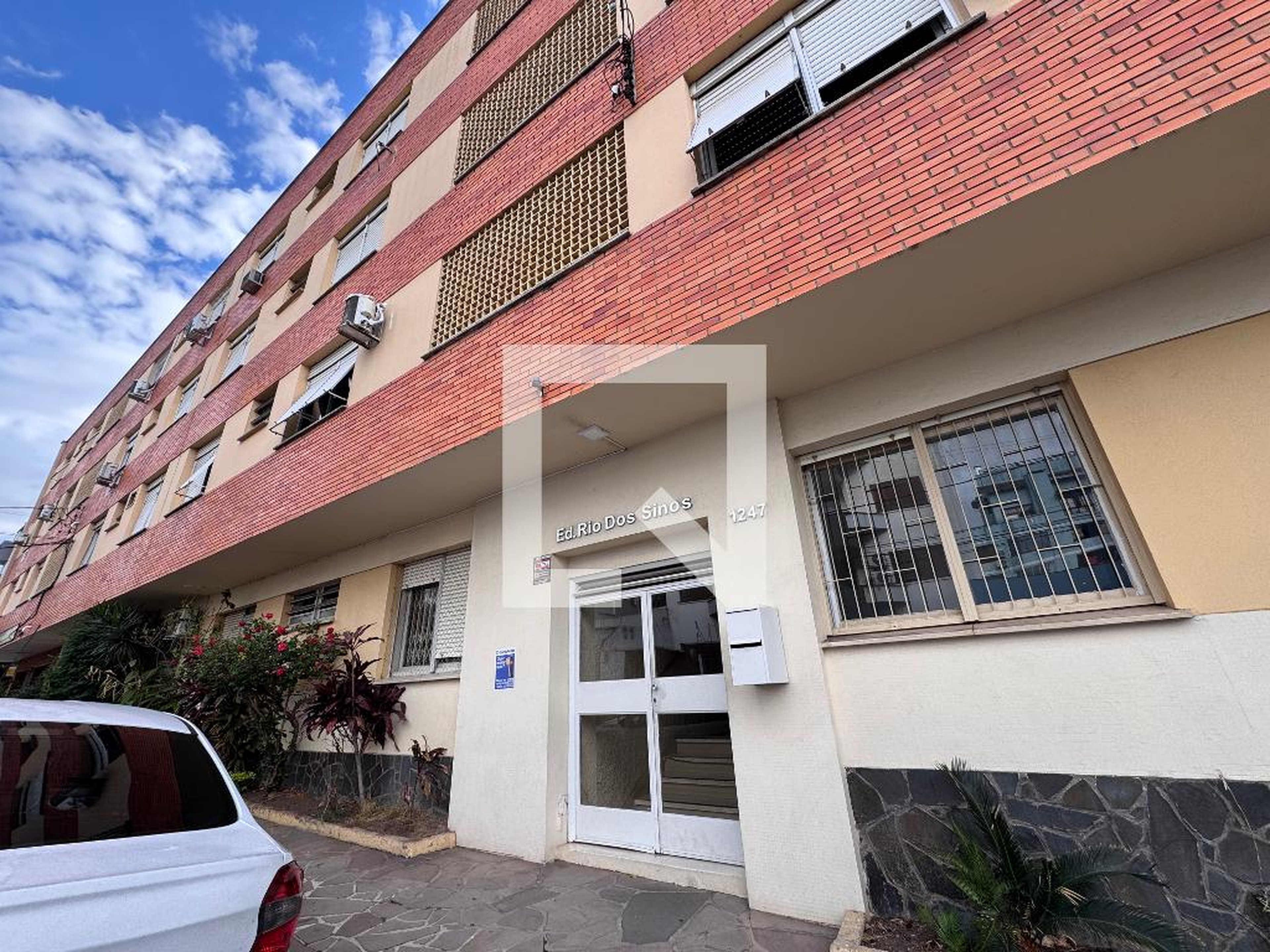 Fachada Condomínio em Rua José Bonifácio, 1247