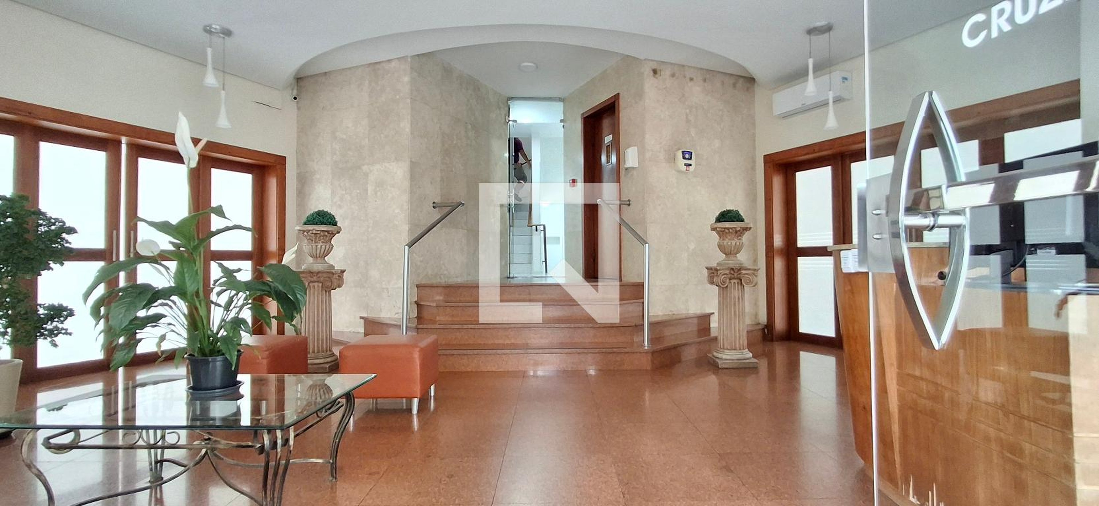 Hall de entrada - Cruzeiro do Sul