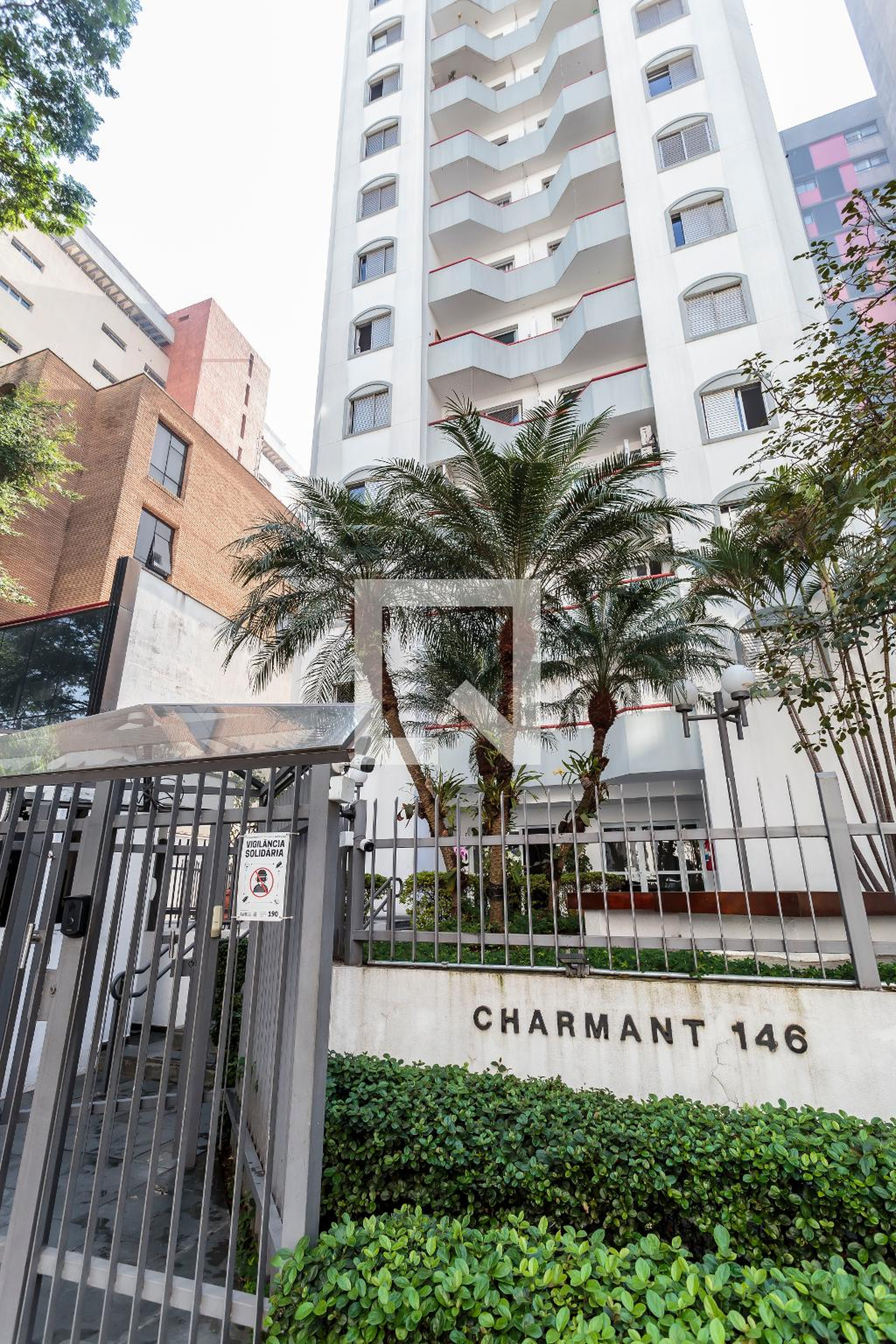 Fachada Edifício Charmant