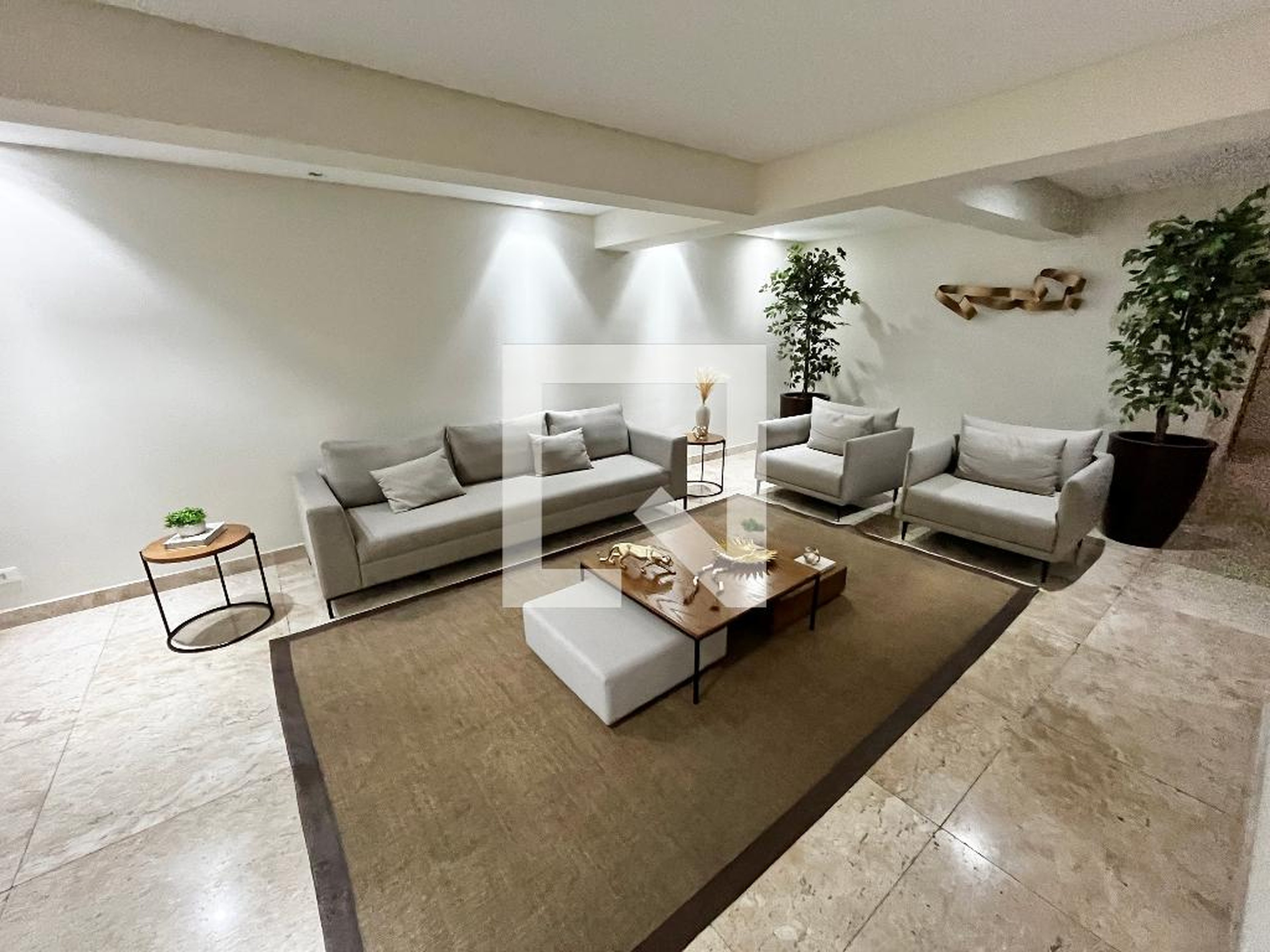 Hall de entrada - FAO Building: Piazza San Simone - Jardim São Paulo