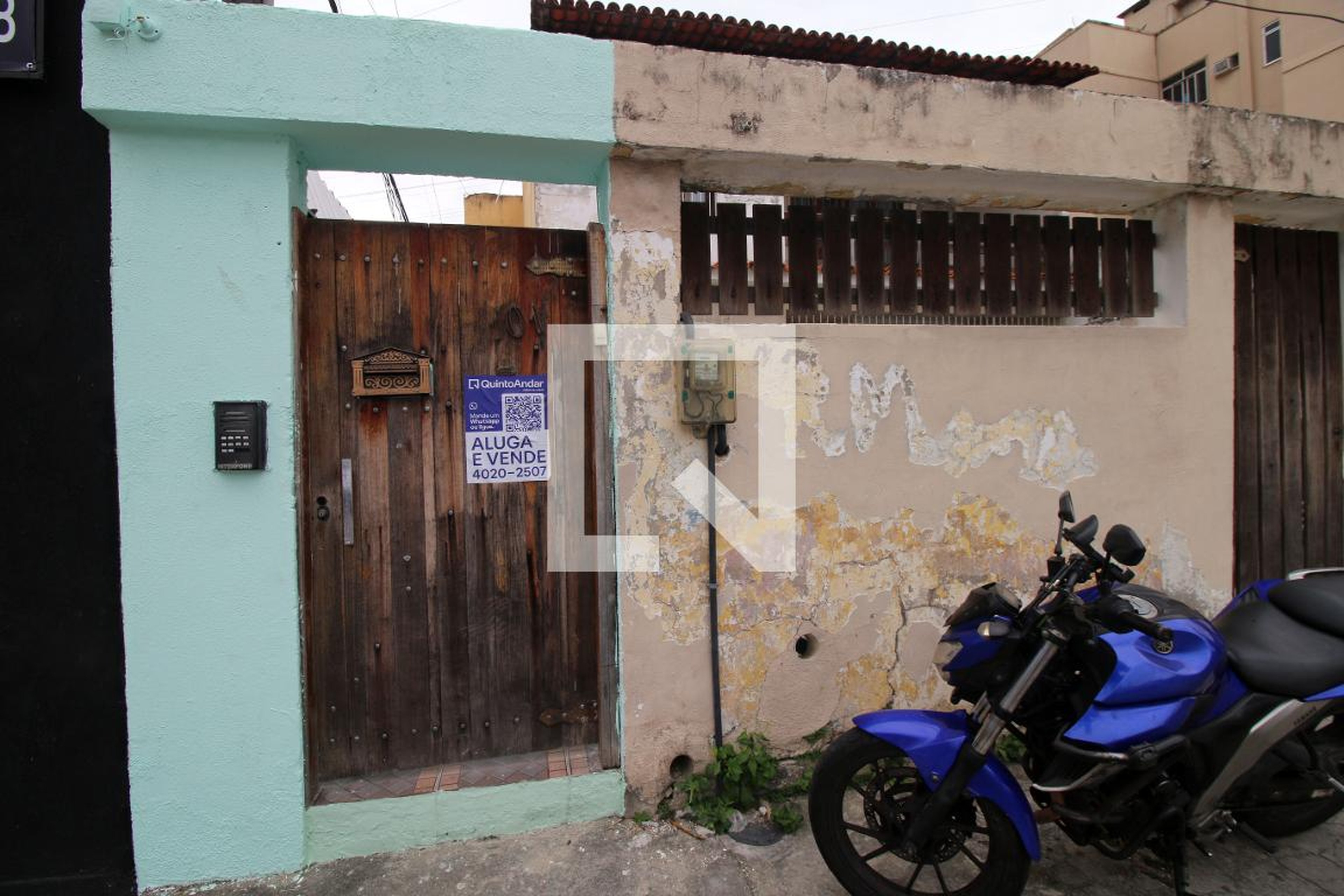 Fachada Condomínio em Rua Condé Pereira Carneiro, 101