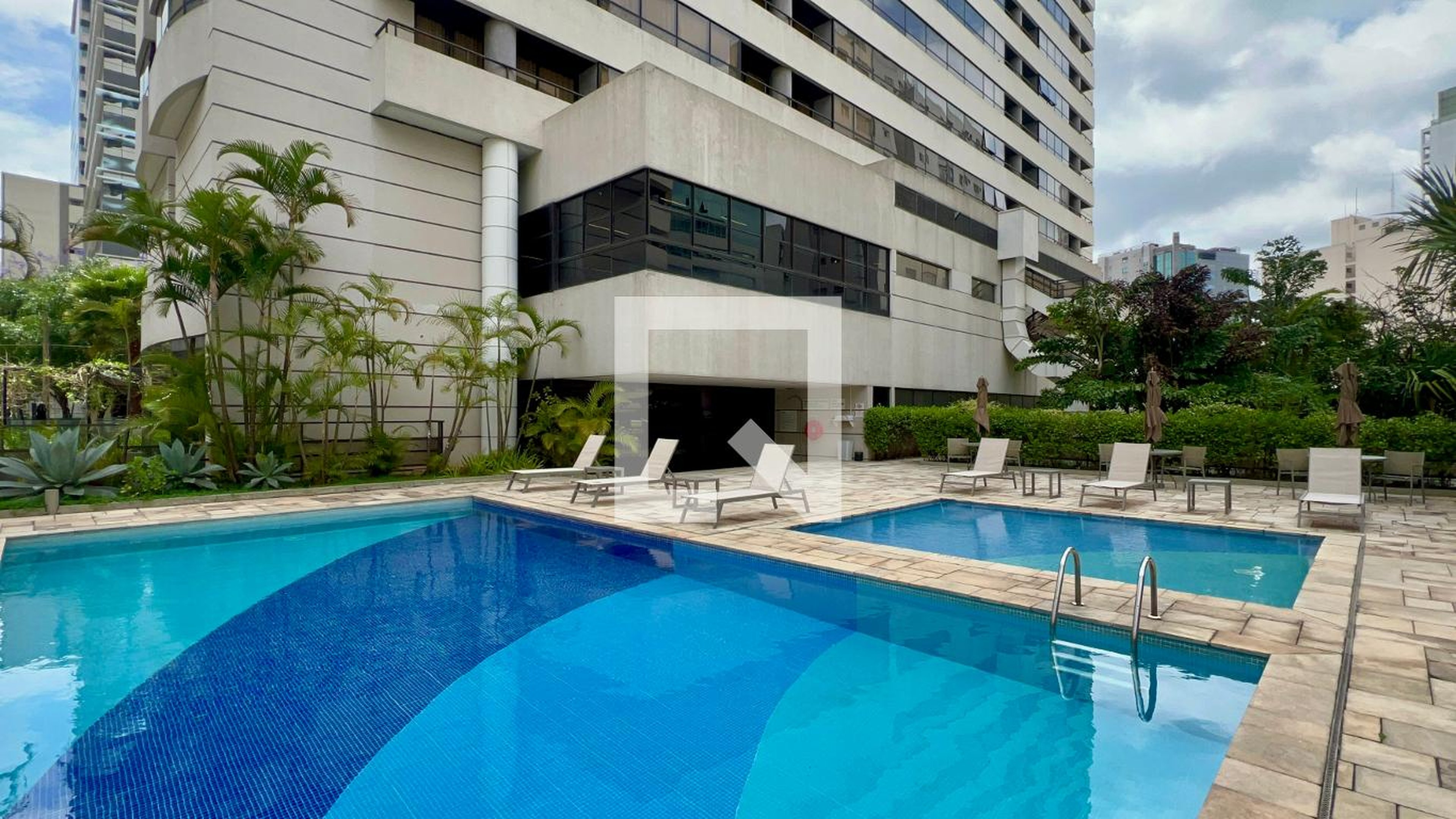 Piscina - Paulista Capital Plaza The Flat