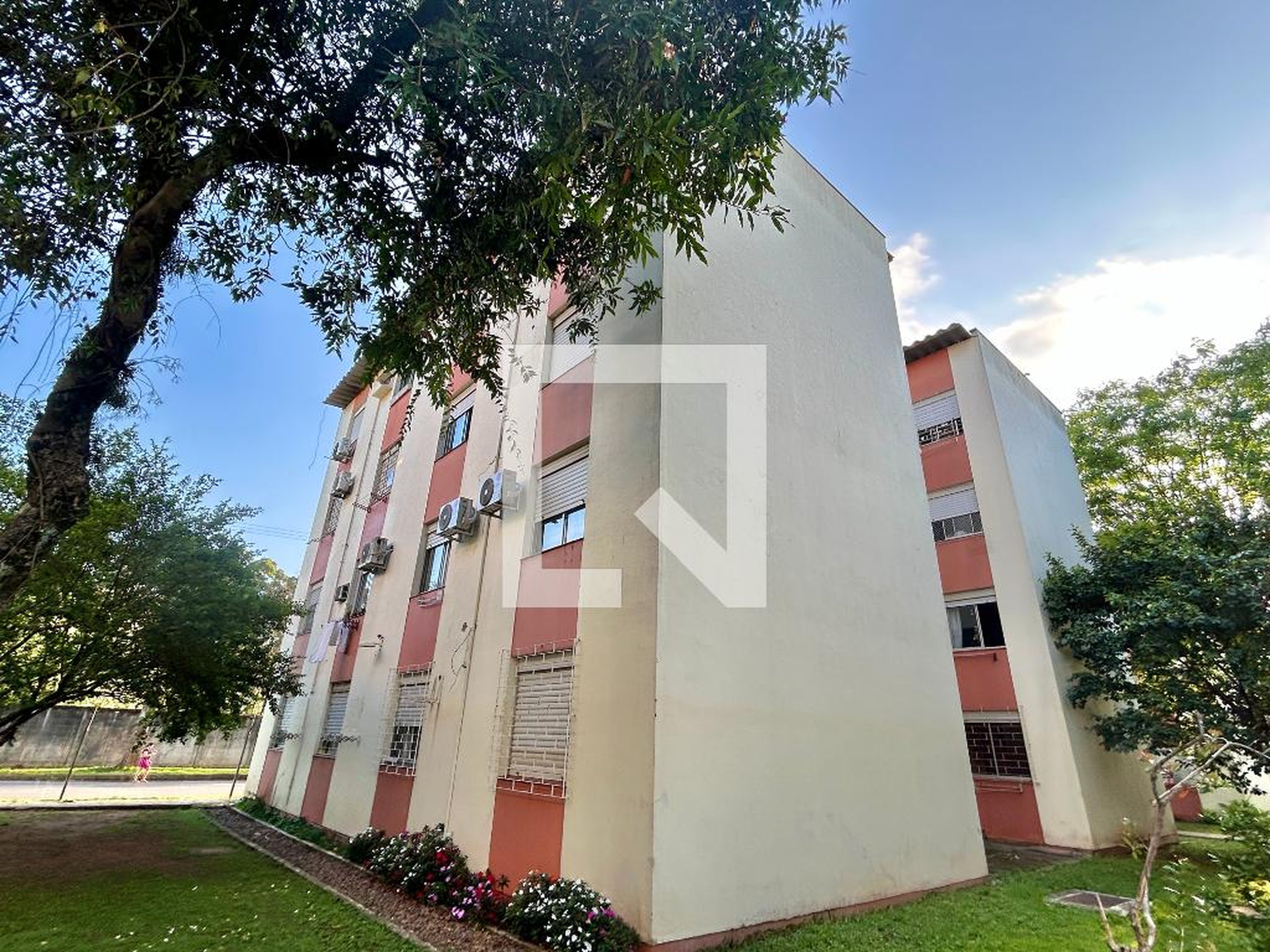 Fachada Condomínio em Rua Osvaldo Aranha, 1641