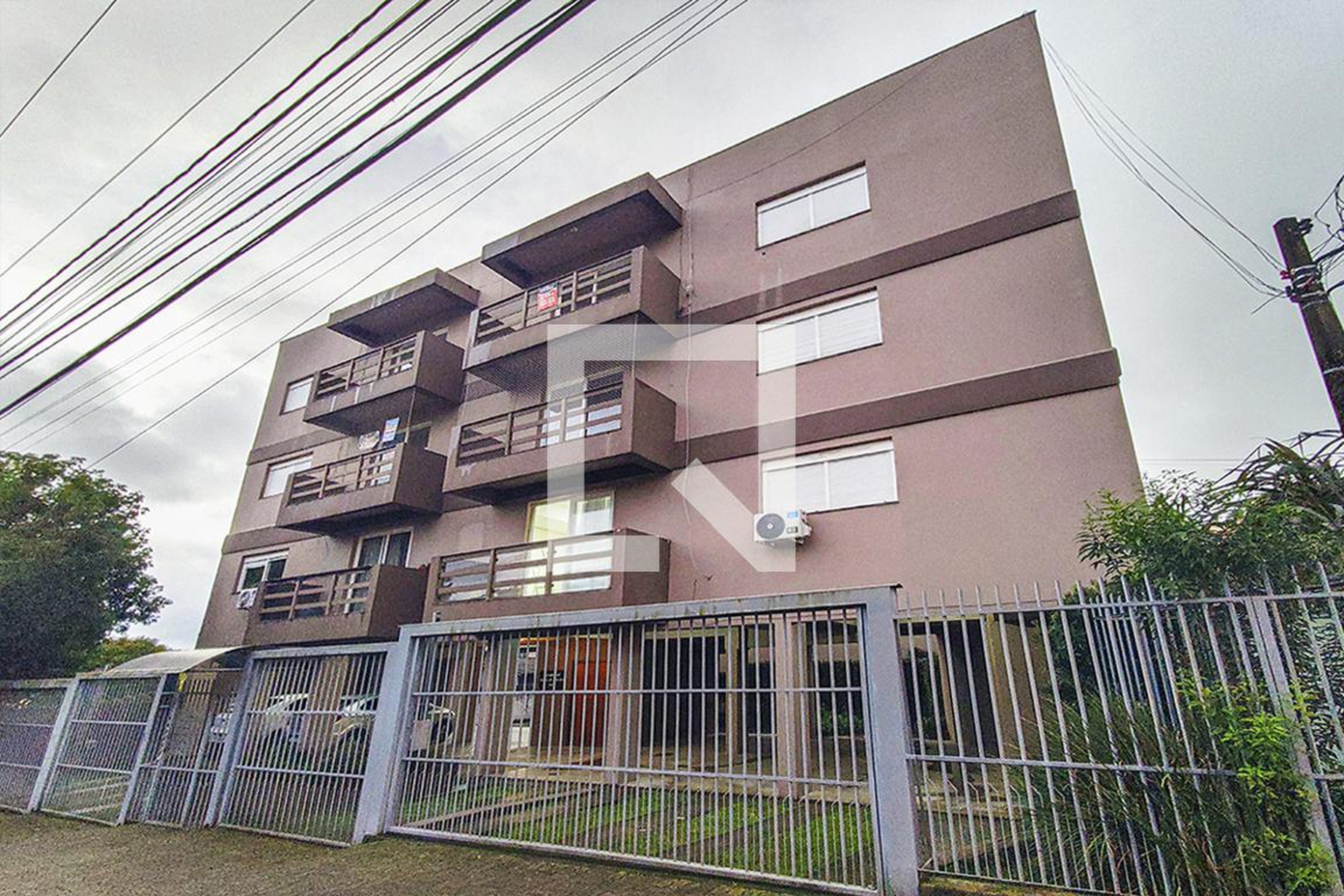 Fachada Residencial Maria de Lourdes