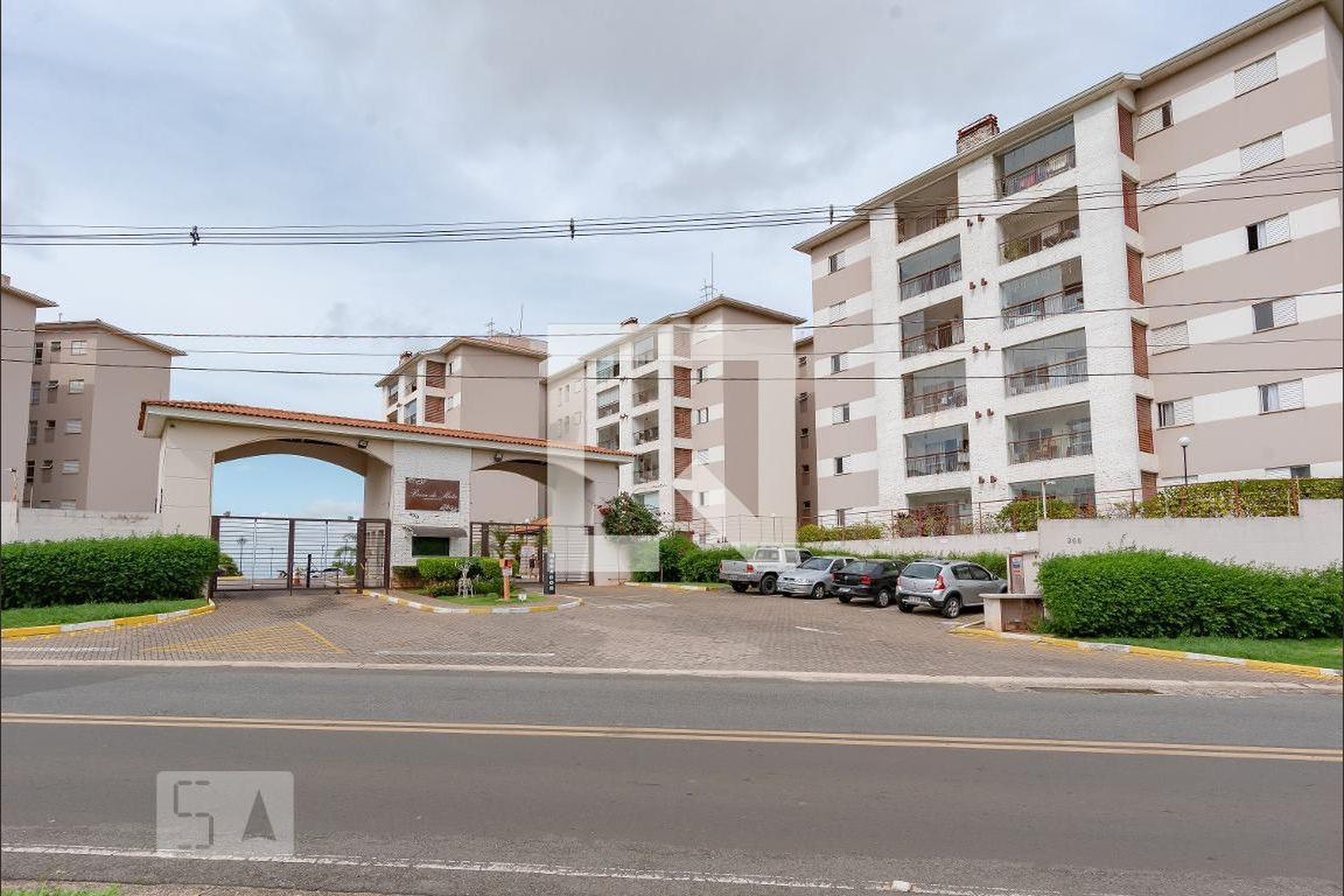 Fachada do Condomínio Condomínio Brisa da Mata